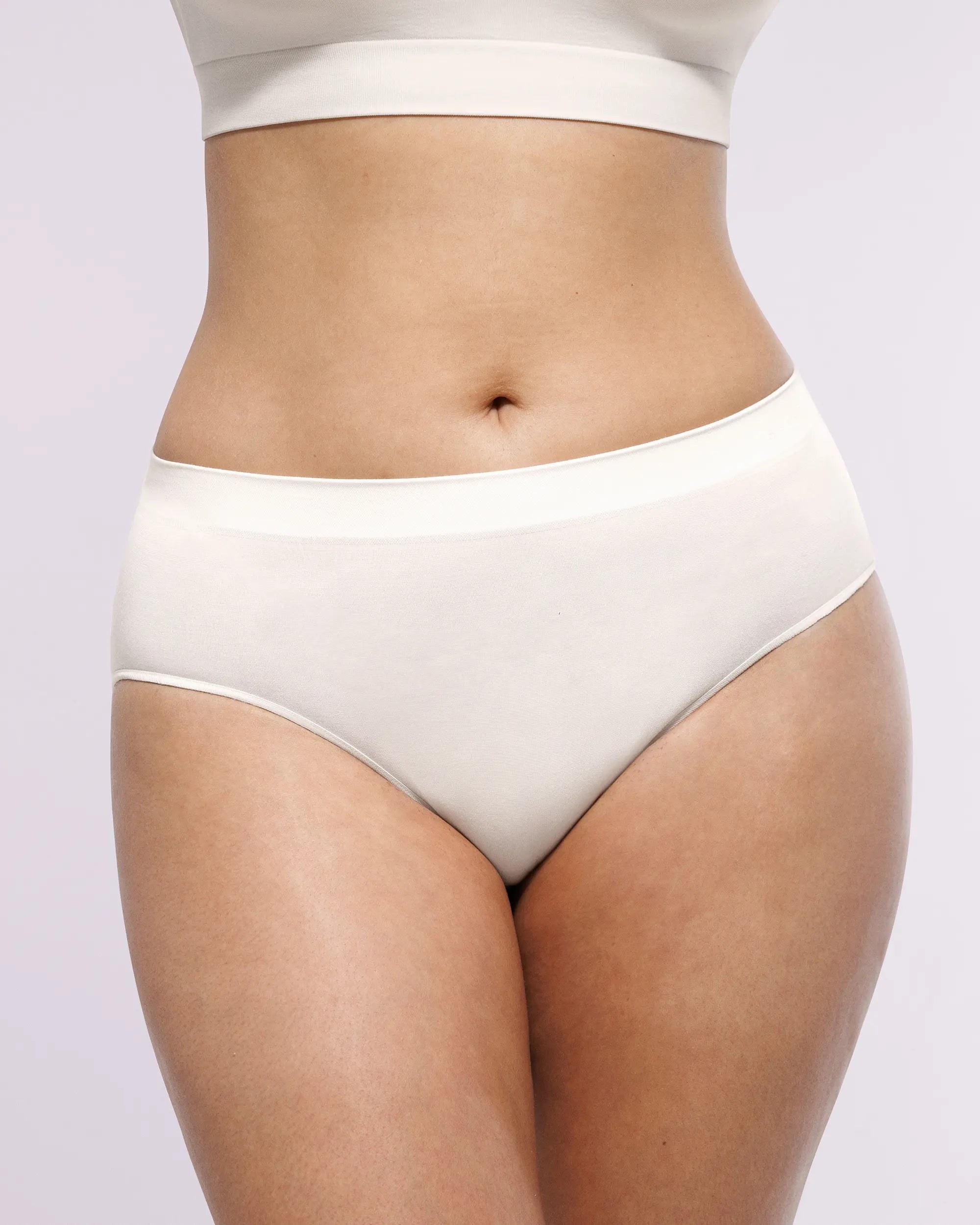 OceanHug™ Oyster Reborn Smoothing Brief - Comfortable Seamless Underwear for Women, Soft Breathable Panties for Everyday Wear, Perfect for Work, Yoga & Lounge