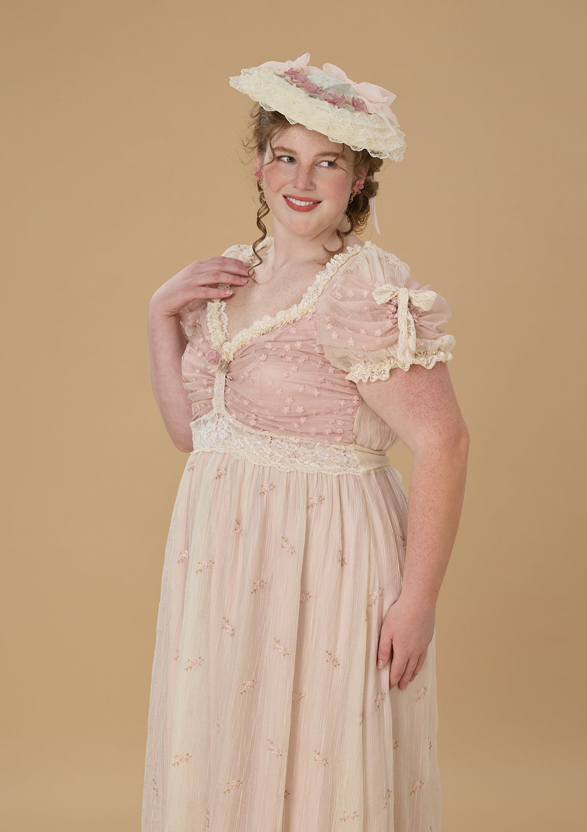 Elegant Alice in Wonderland Regency Dress with Floral Embroidery - Vintage Inspired Tea Party & Cosplay Costume for Women