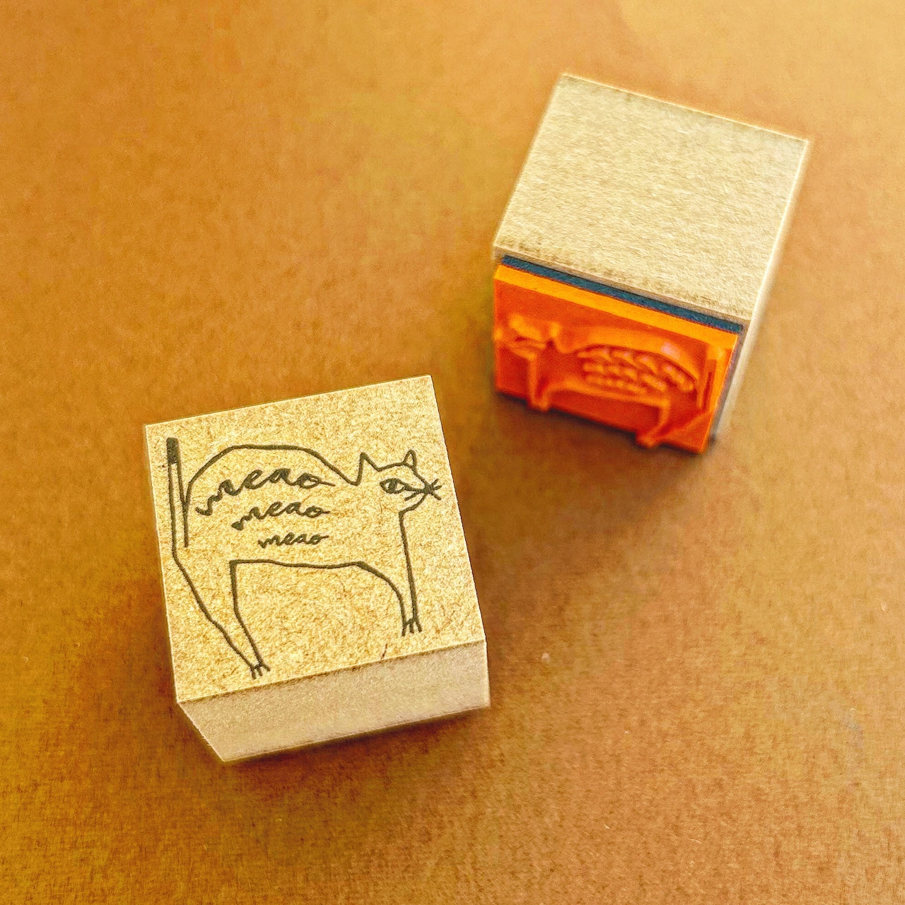 Kinotorico Wooden Rubber Stamp - White Cat Design for DIY Crafts, Scrapbooking & Card Making | Handmade Stamping Tool for Artists & Crafters
