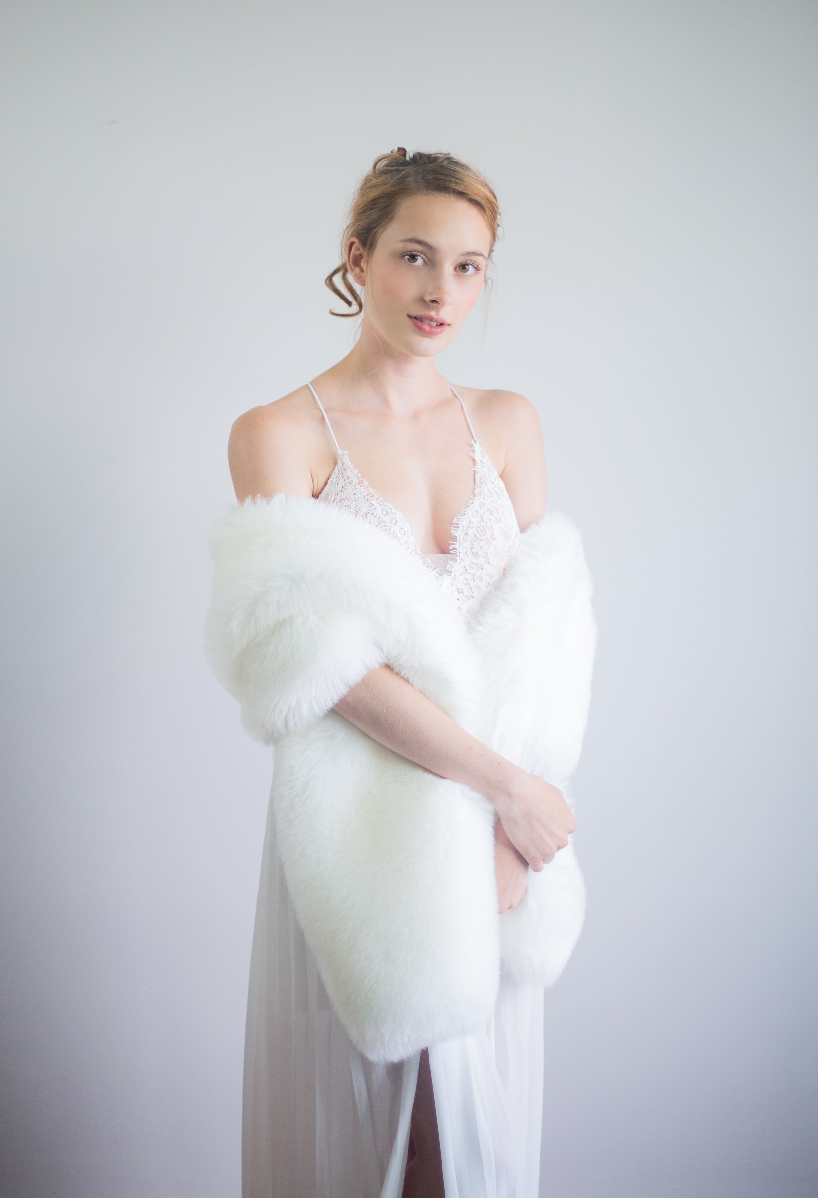Ivory White Fur Shawl - Soft & Luxurious Winter Wrap (Lilian Wht01) | Perfect for Weddings, Parties & Cold Weather Fashion