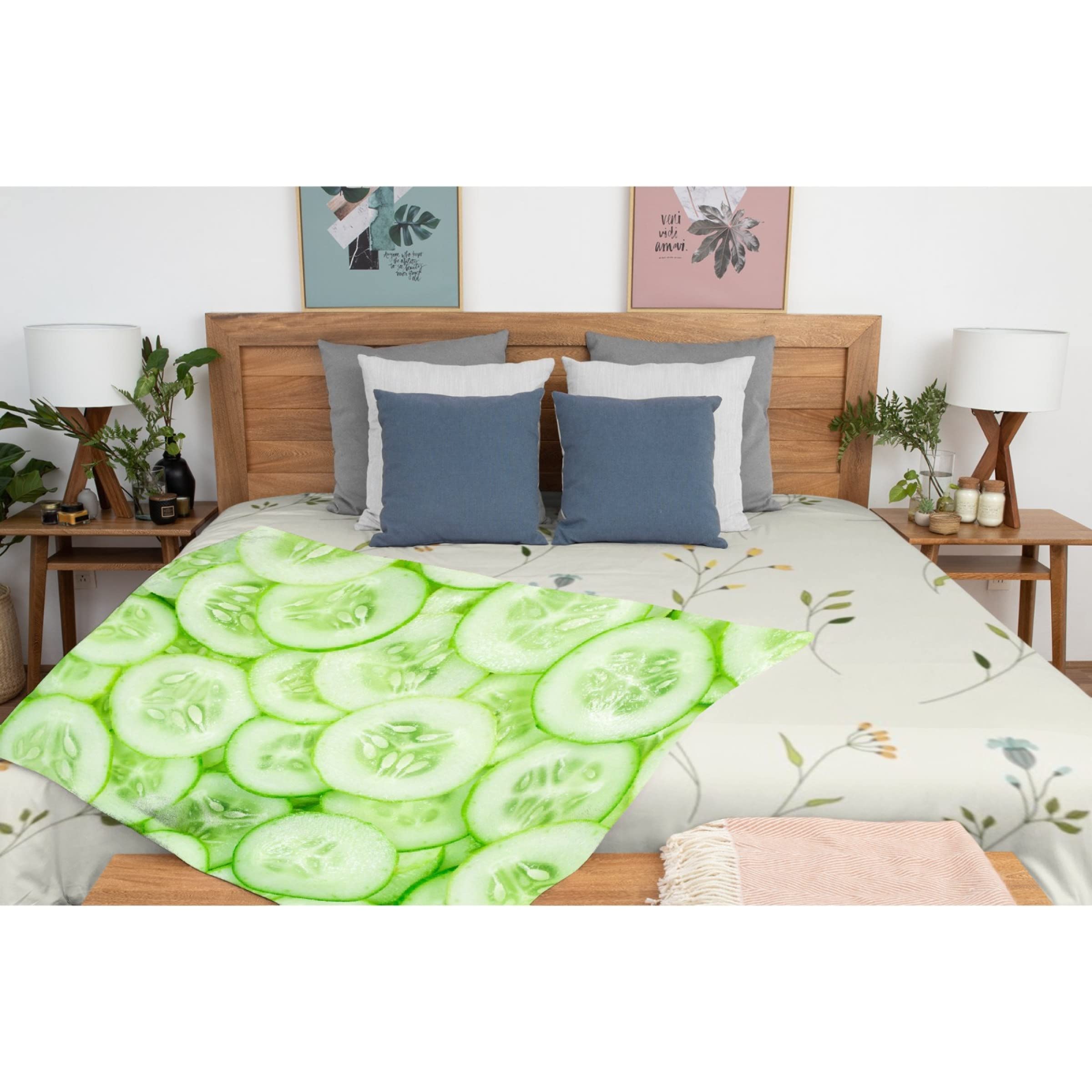 Soft Funny Pickles Throw Blanket - 120x90 Inch Flannel Fleece Blanket for Bed, Couch & Travel - Cozy Gift for Family & Friends | Perfect for Movie Nights, Camping & Home Decor