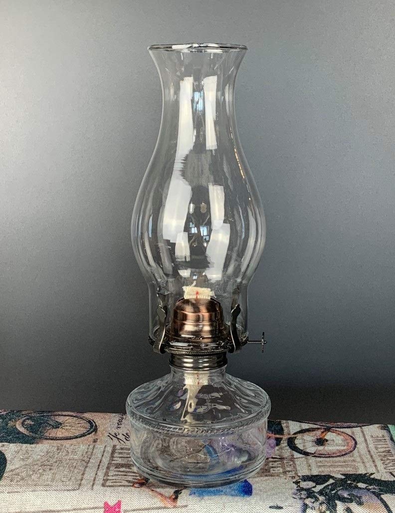 Vintage Kerosene Lantern - Retro Hurricane Lamp for Home Decor, Emergency & Outdoor Lighting (20.5cm) | Perfect for Camping, Power Outages & Vintage Style Interiors