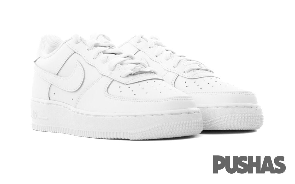 Nike Air Force 1 LE 'Triple White' Sneakers (2022) - Men's Premium White Leather Basketball Shoes for Casual Wear & Street Style