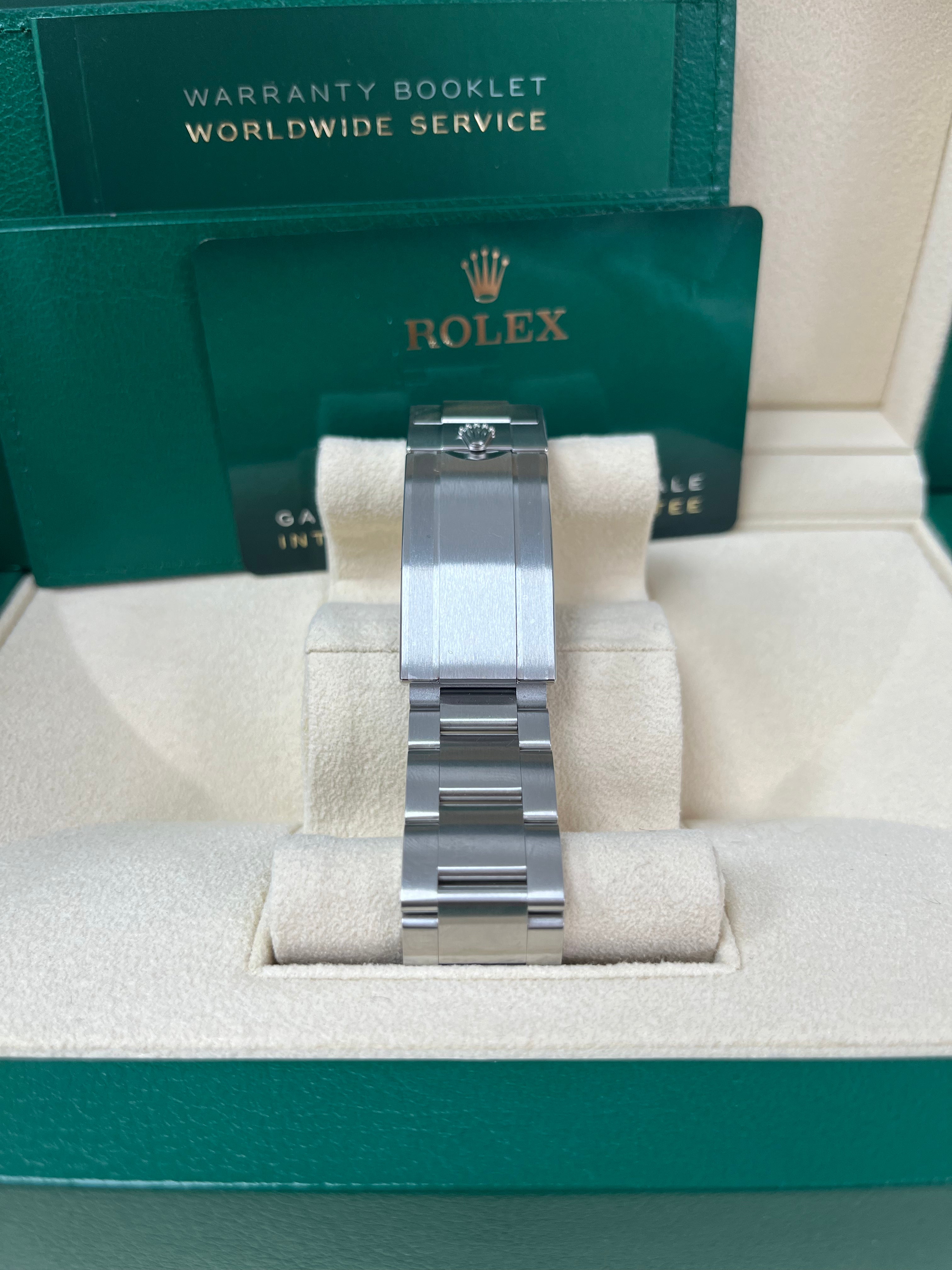 Rolex Sea-Dweller Deepsea 44mm Oystersteel Watch with Blue Dial & Oyster Bracelet - Ref. 136660 - James Cameron Edition - Luxury Dive Watch for Professional Divers & Collectors