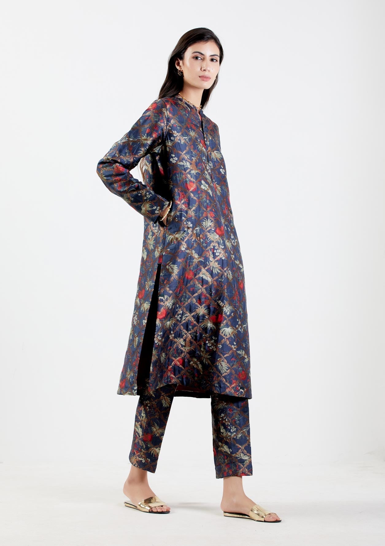 Bade Miyan Kurta Silk Brocade Berry - Premium Indian Men's Kurta for Festivals & Weddings - Perfect for Diwali, Eid & Special Occasions