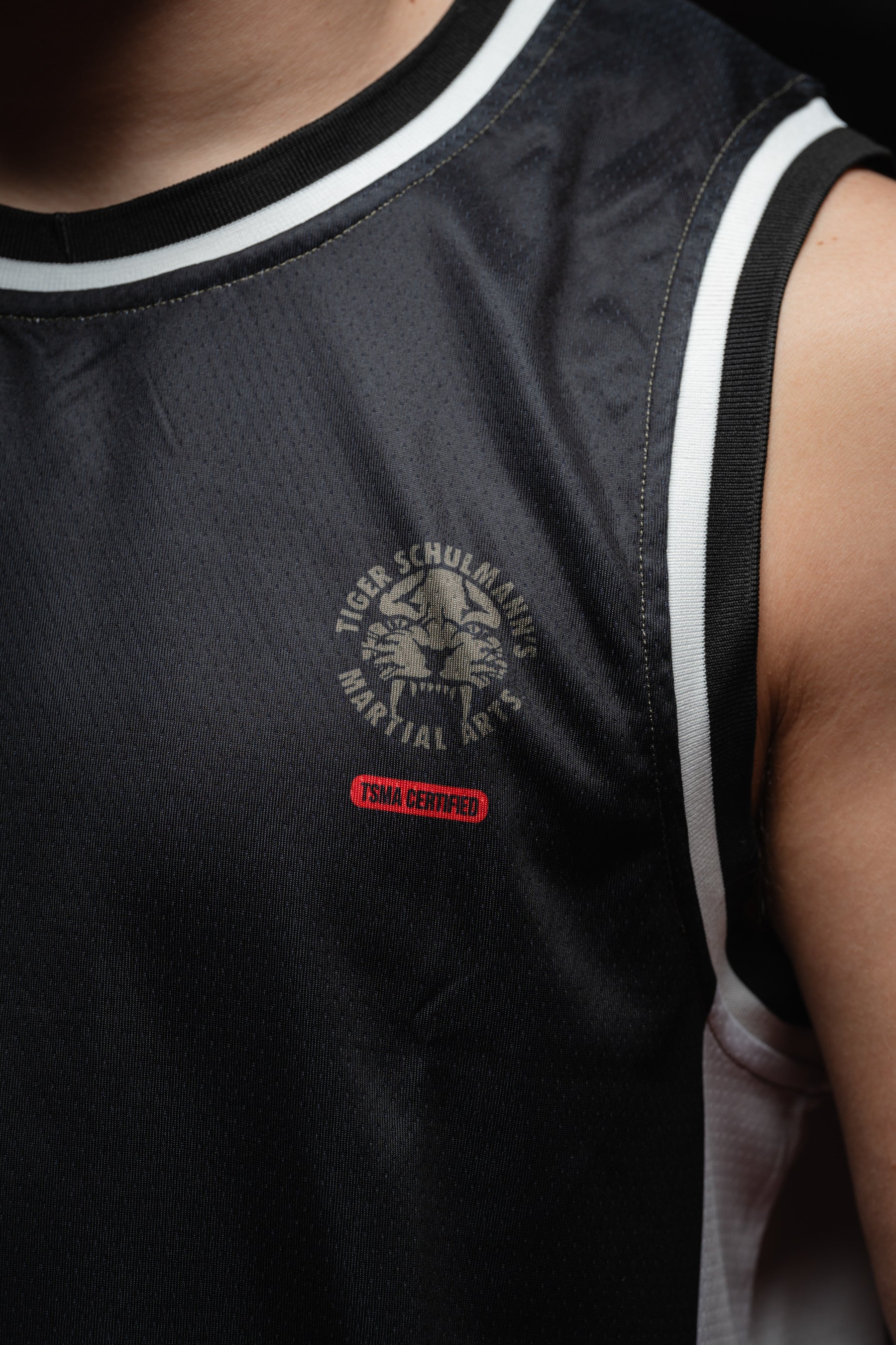 Premium General Training Tank Top for Men & Women - Comfortable Workout Shirt for Gym, Running & Fitness - Breathable & Moisture-Wicking Activewear