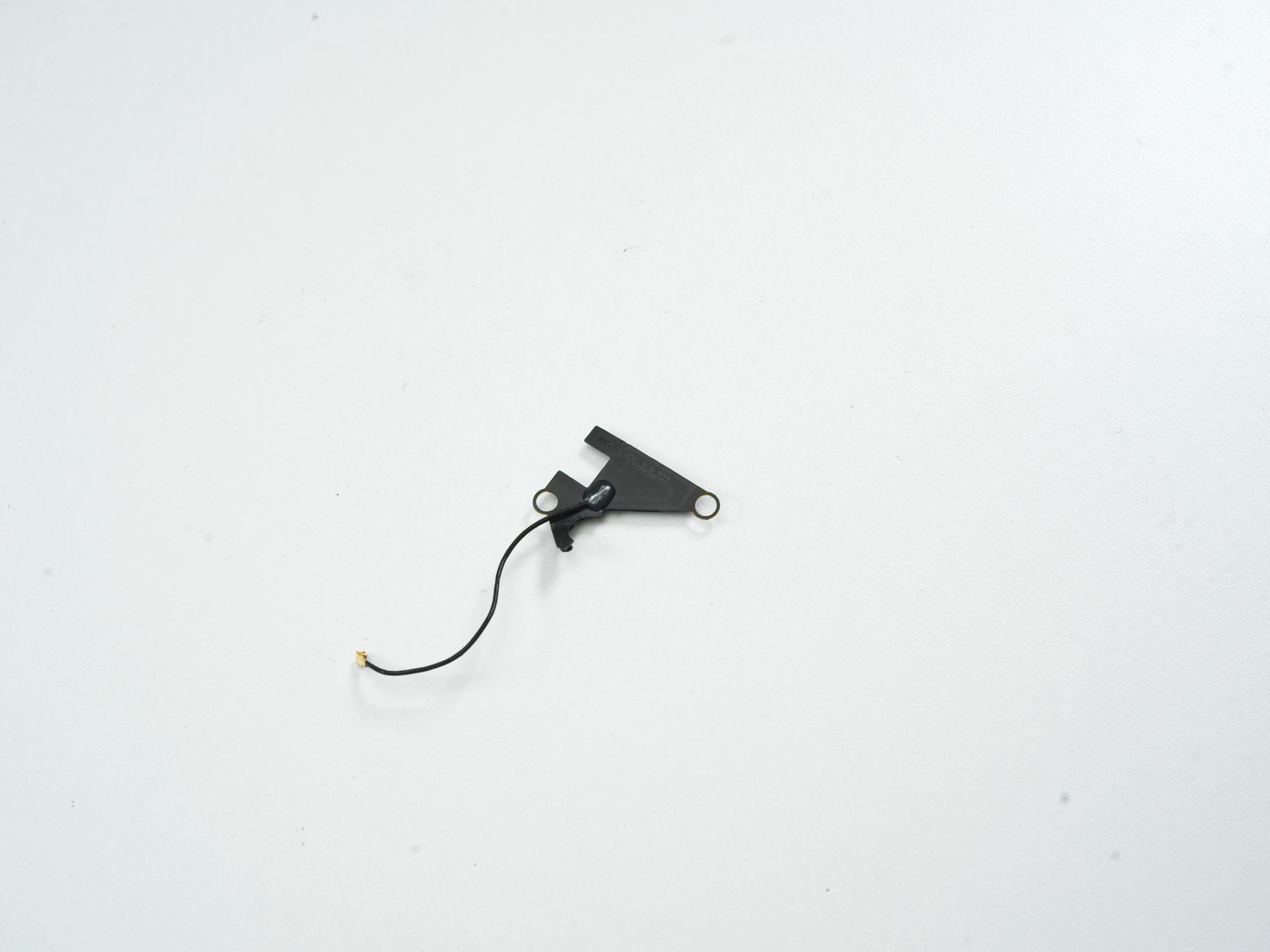 DJI FPV ADS-B Left Antenna - Enhanced Drone Safety Accessory for Aerial Photography & Racing Drones (Perfect for FPV Flying, Cinematic Shots & Drone Racing)