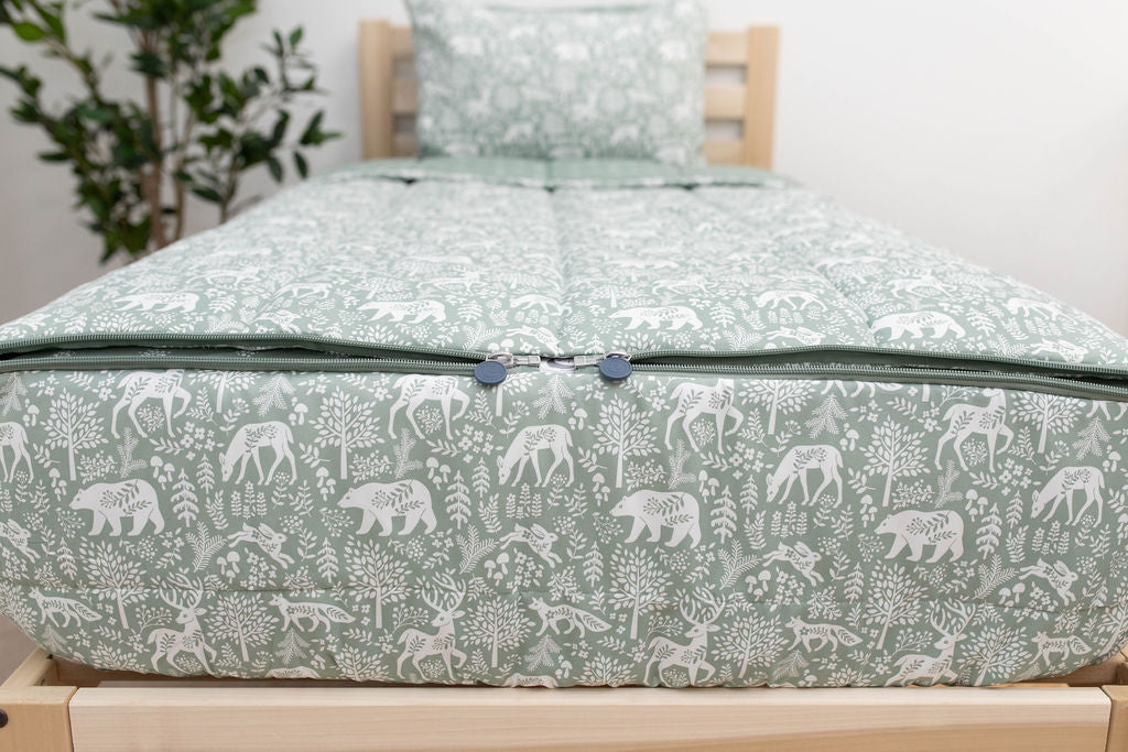 Into The Woods Zipper Bedding Set - Soft & Breathable Bed Sheets with Zipper Closure - Perfect for Kids, Teens & Adults - Ideal for Bedrooms, Dorms & Guest Rooms
