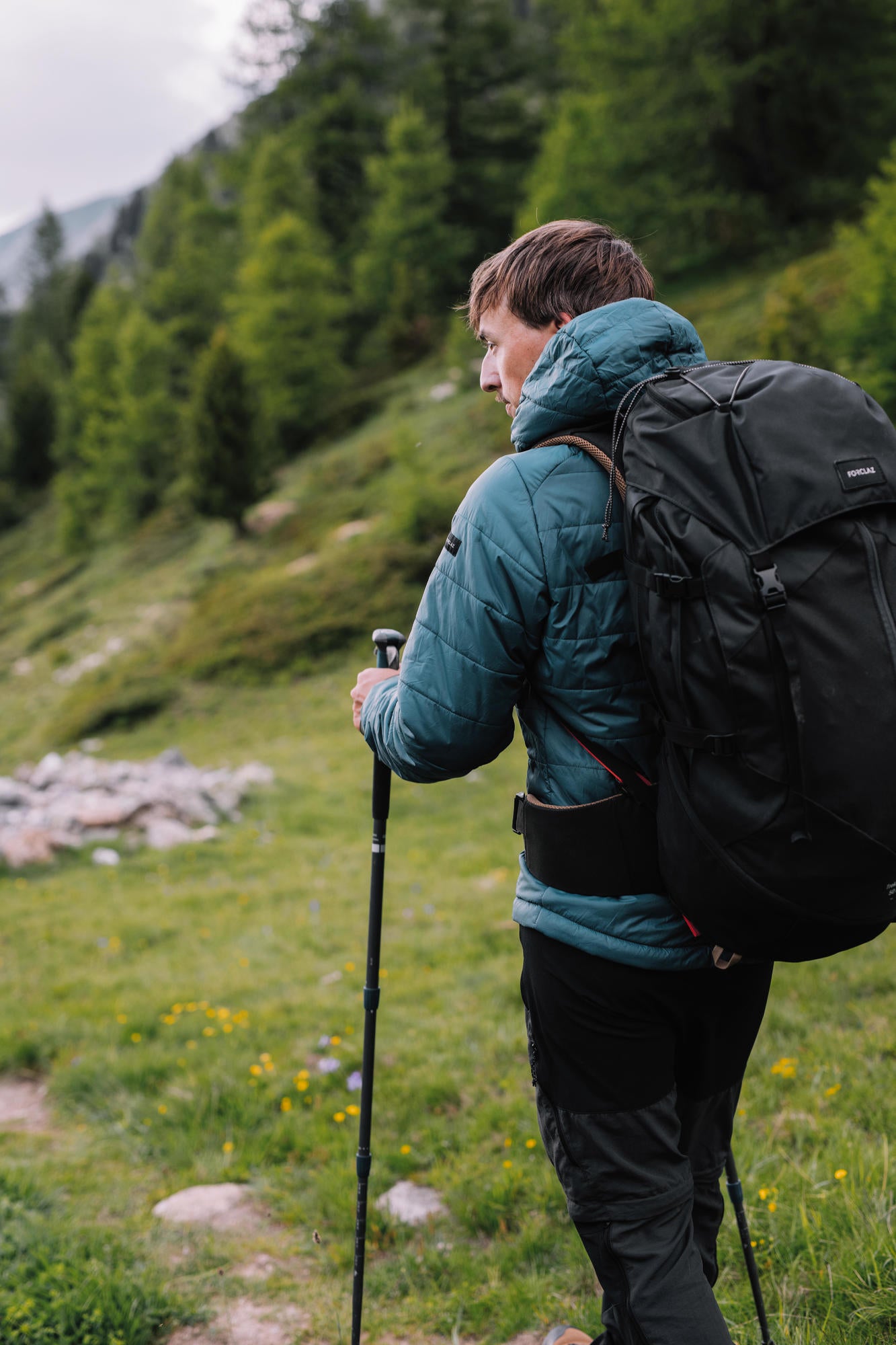 Simond MT100 Easyfit 50L Men's Hiking Backpack - Lightweight Waterproof Travel Backpack for Camping, Trekking & Outdoor Adventures