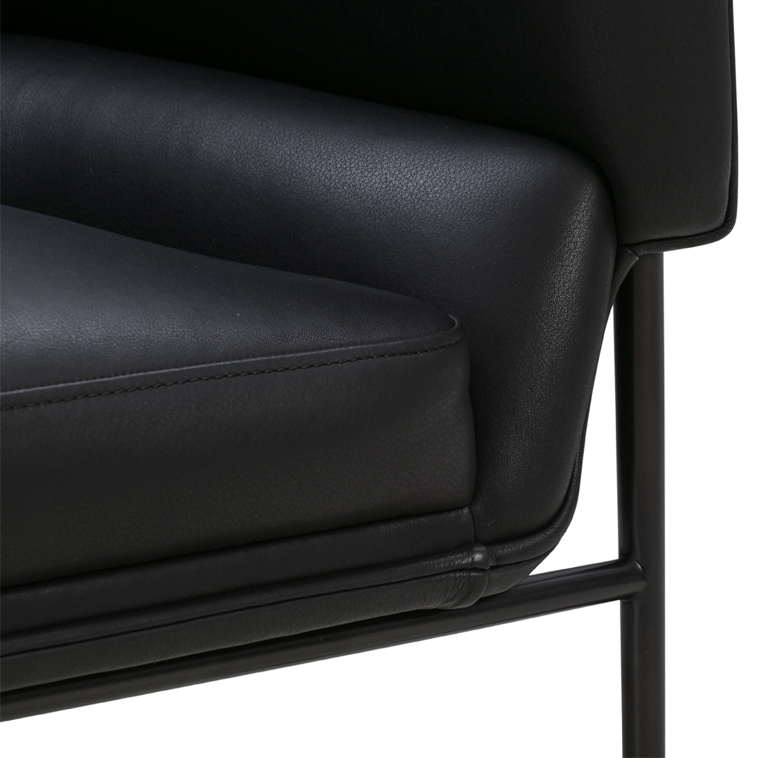 Modern Accent Chair - Mid Century Lounge Chair with Wooden Legs for Living Room, Bedroom, or Office - Comfortable Reading Chair with Soft Cushions and Ergonomic Design - Perfect for Relaxing, Napping, or Working from Home