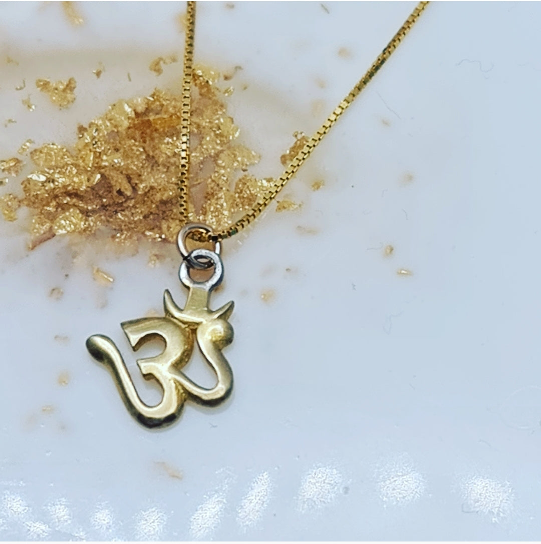 Ohm Gold Necklace for Women - 18K Gold Plated Elegant Pendant Necklace - Perfect for Gifts, Parties, and Everyday Wear