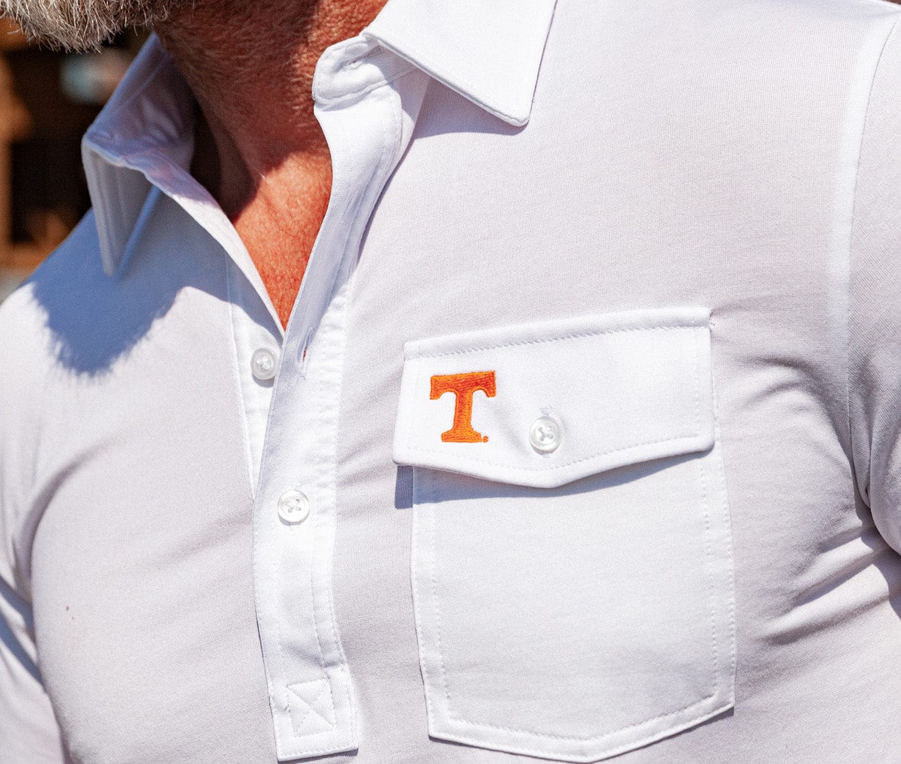 Tennessee Coach's Performance Players Shirt - Breathable Moisture-Wicking Athletic T-Shirt for Men - White - Perfect for Football, Baseball & Basketball Training Sessions