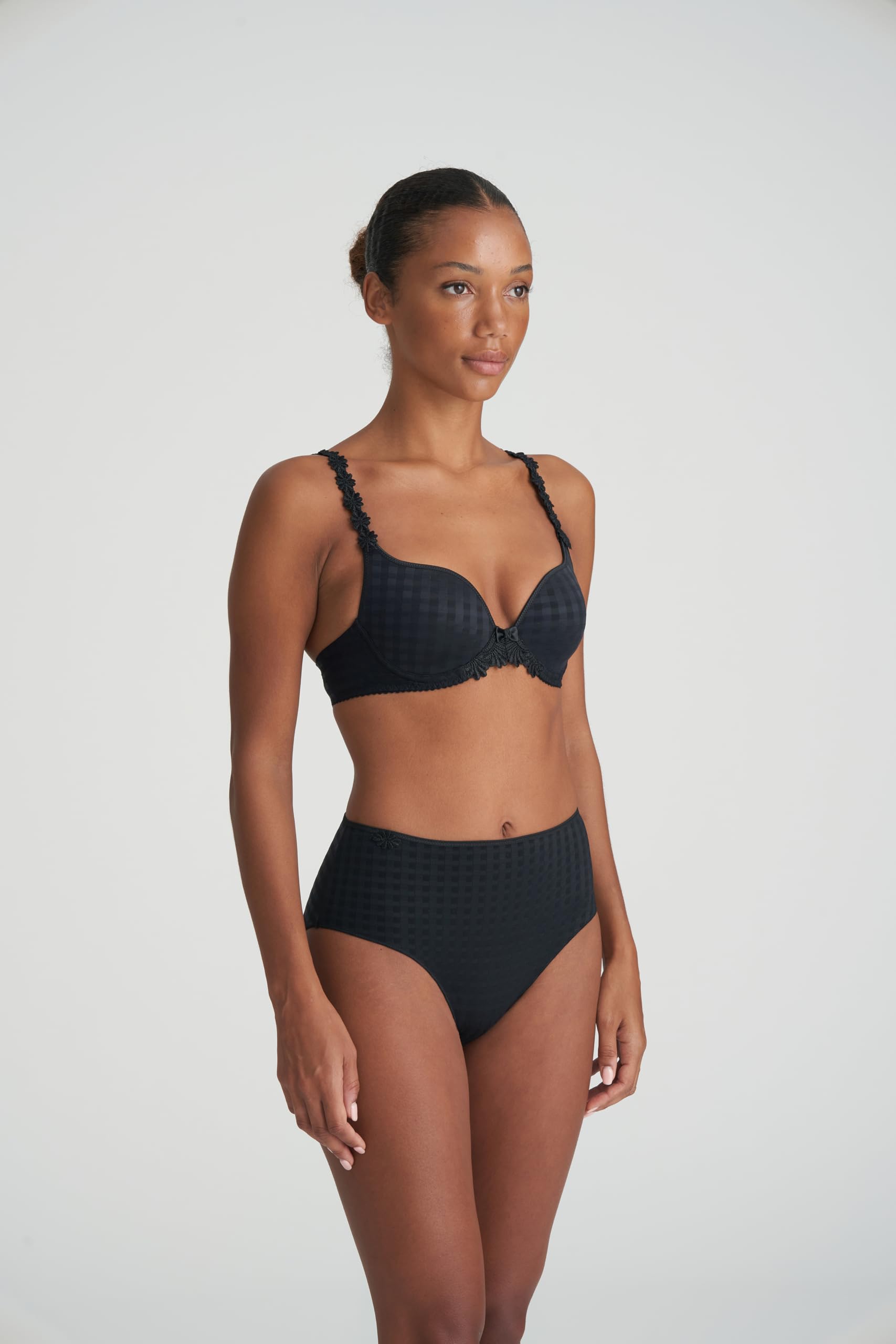 Women's Avero Plunge Multiway Bra 32A Black - Convertible Strapless Push Up Underwire Bra for Comfort & Support | Perfect for Evening Wear, Wedding Dresses & Special Occasions