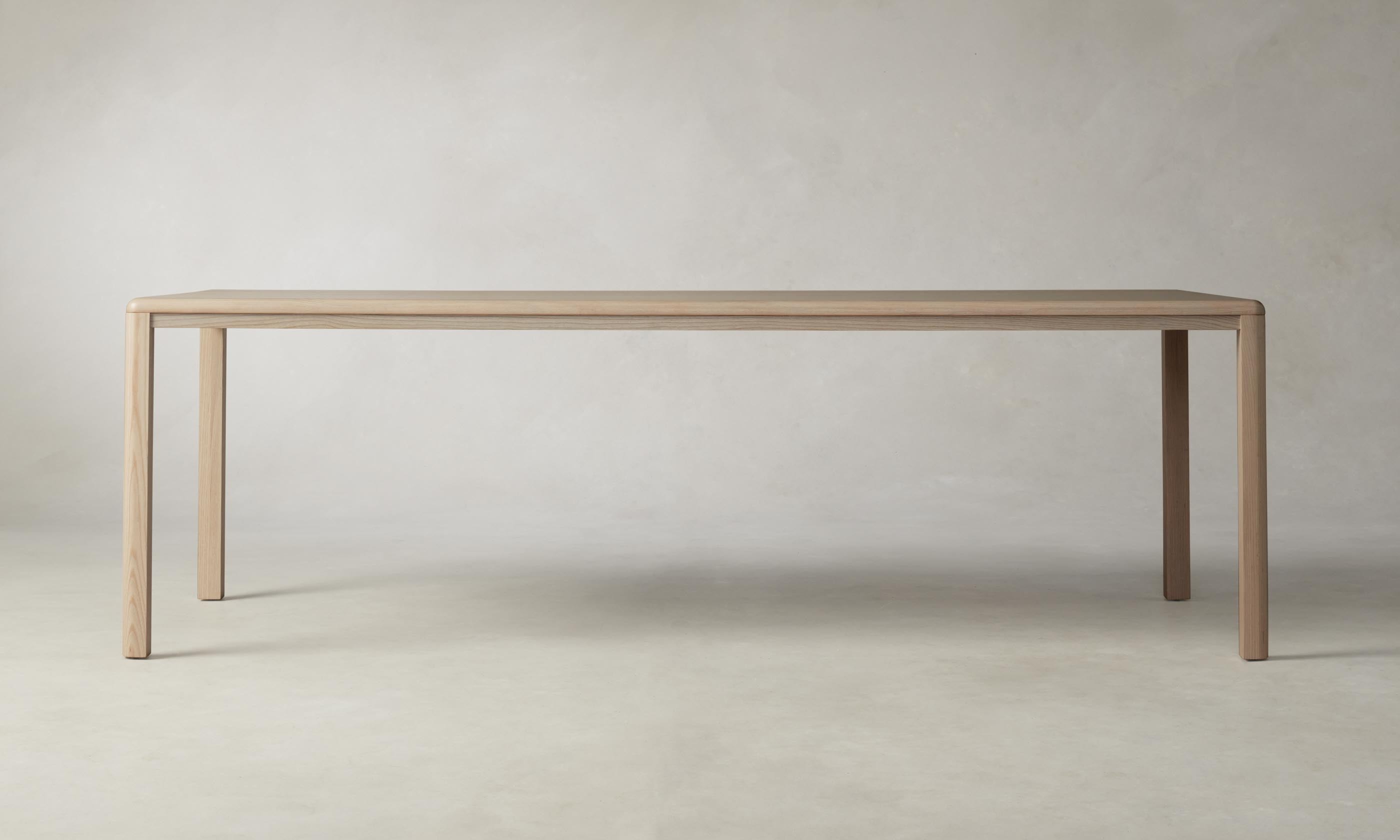 Stylish Bedford Dining Table - Modern Wooden Dining Room Table for 6 - Perfect for Family Gatherings & Dinner Parties