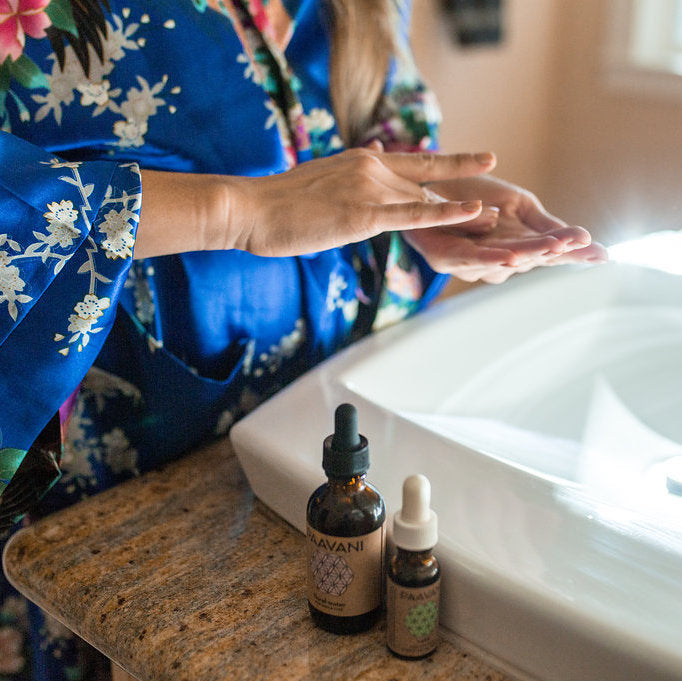 Ayurvedic Vata Skincare Set for Dry & Sensitive Skin - Full & Travel Sizes | Daily Hydration Routine for Winter & Airplane Travel
