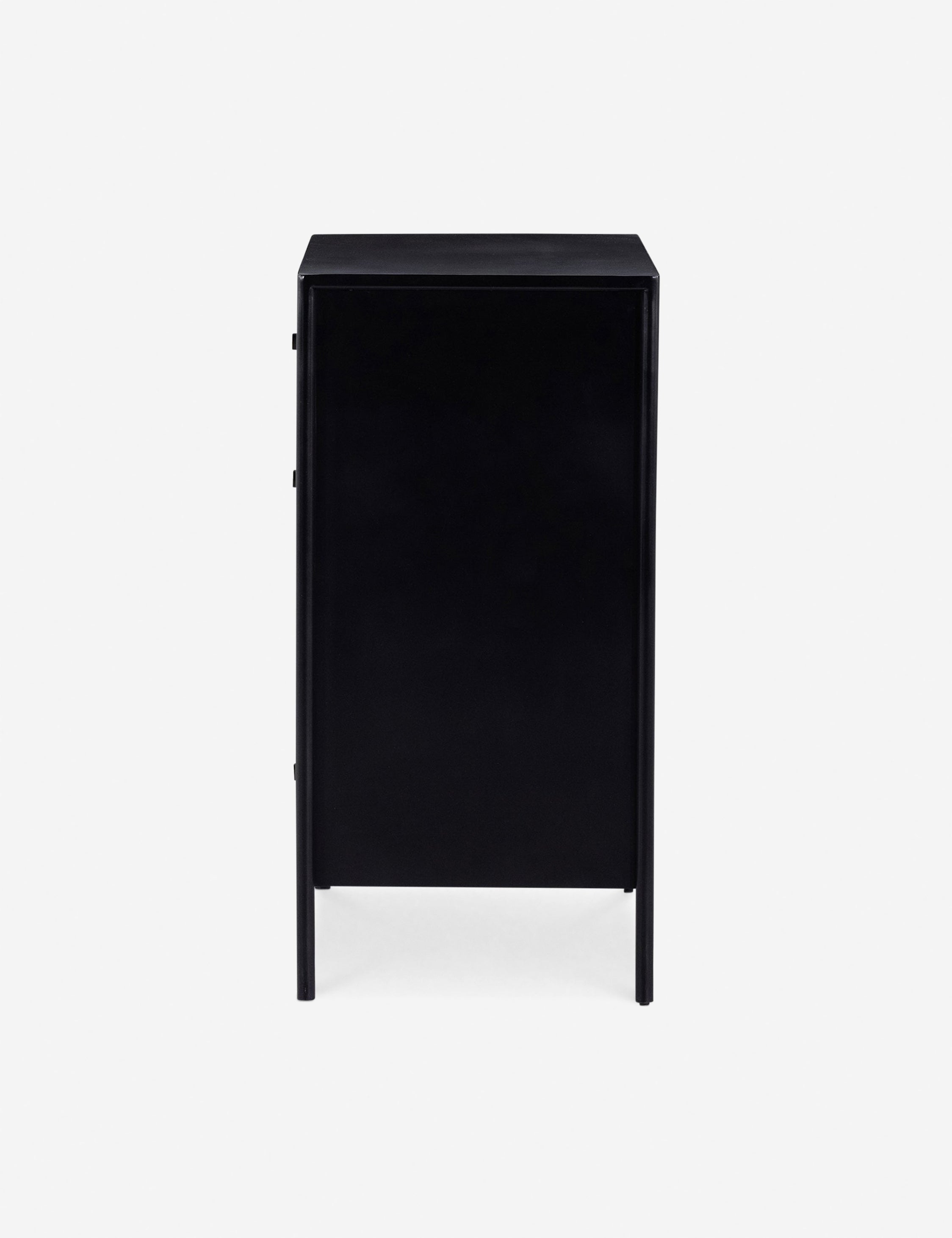 Mathus 5-Drawer Wooden Dresser for Bedroom - Stylish Storage Chest with Smooth Gliding Drawers for Clothes Organization | Perfect for Master Bedroom, Guest Room or Nursery