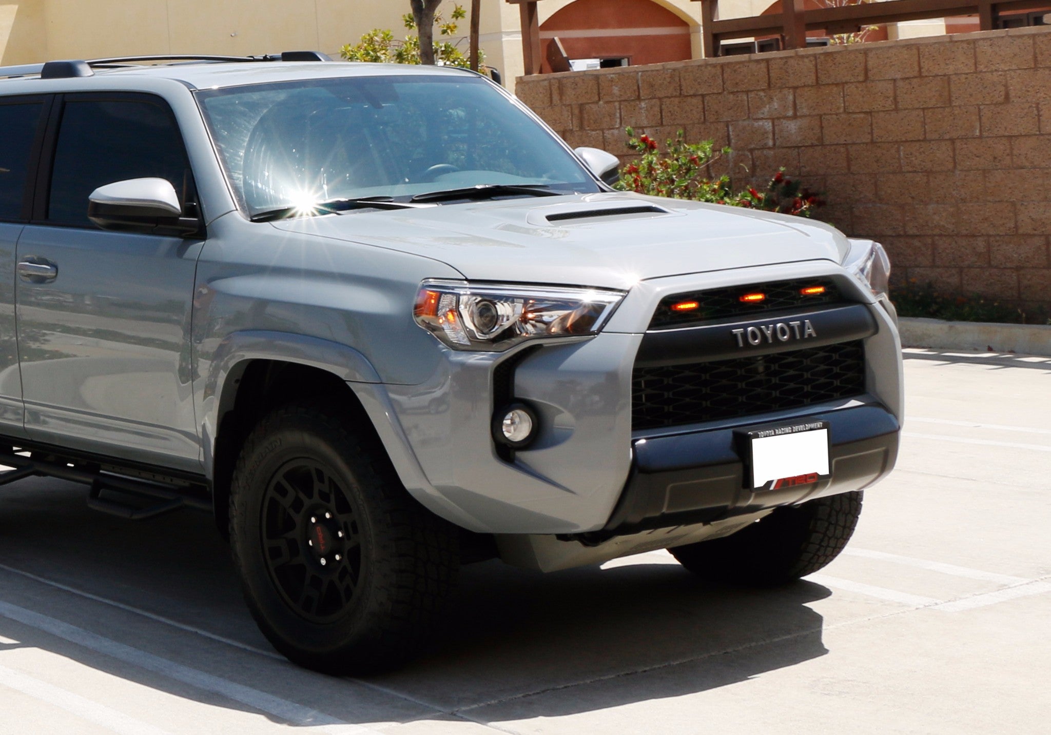 3PCS Amber LED Grille Marker Lights with Wiring Harness for Toyota Tacoma 4Runner TRD - Durable Off-Road Lighting for Trucks & SUVs
