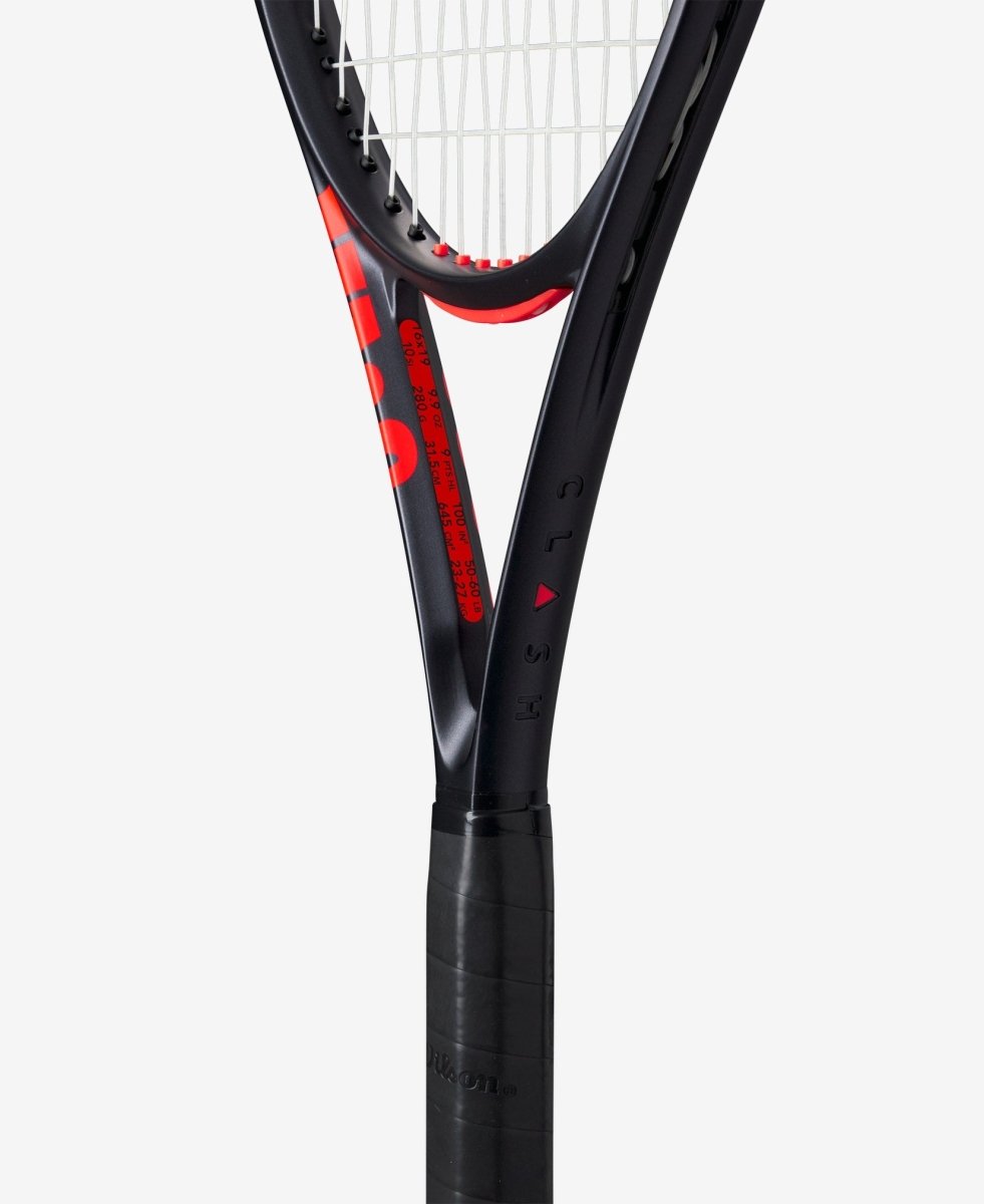 Wilson Clash V3 100L Tennis Racket - Lightweight Performance Racquet for Adults & Juniors | Perfect for Baseline Play & All-Court Performance