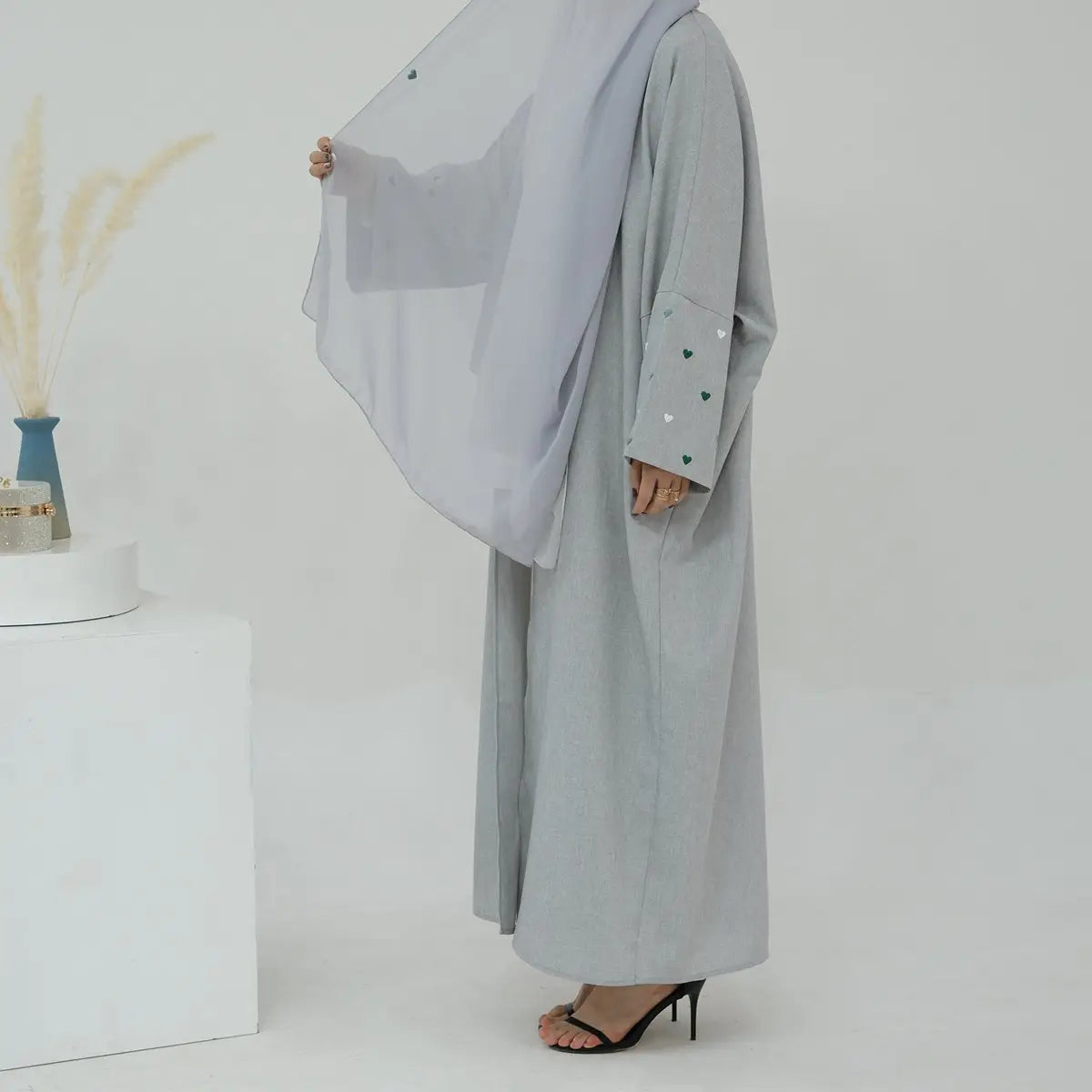 Elegant Heart Embroidery Cardigan Open Abaya Dress for Women - Boho Chic Muslim Fashion for Prayer, Home & Special Occasions