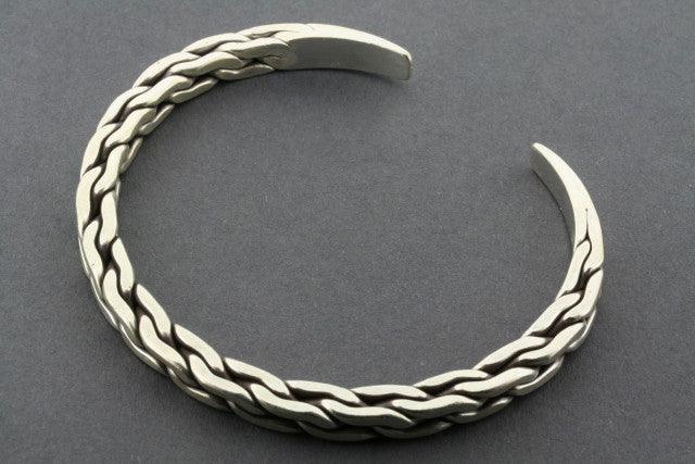 Braided Link Cuff Bracelet for Women - Elegant Adjustable Chain Bangle for Casual & Formal Wear - Perfect for Office, Parties & Special Occasions
