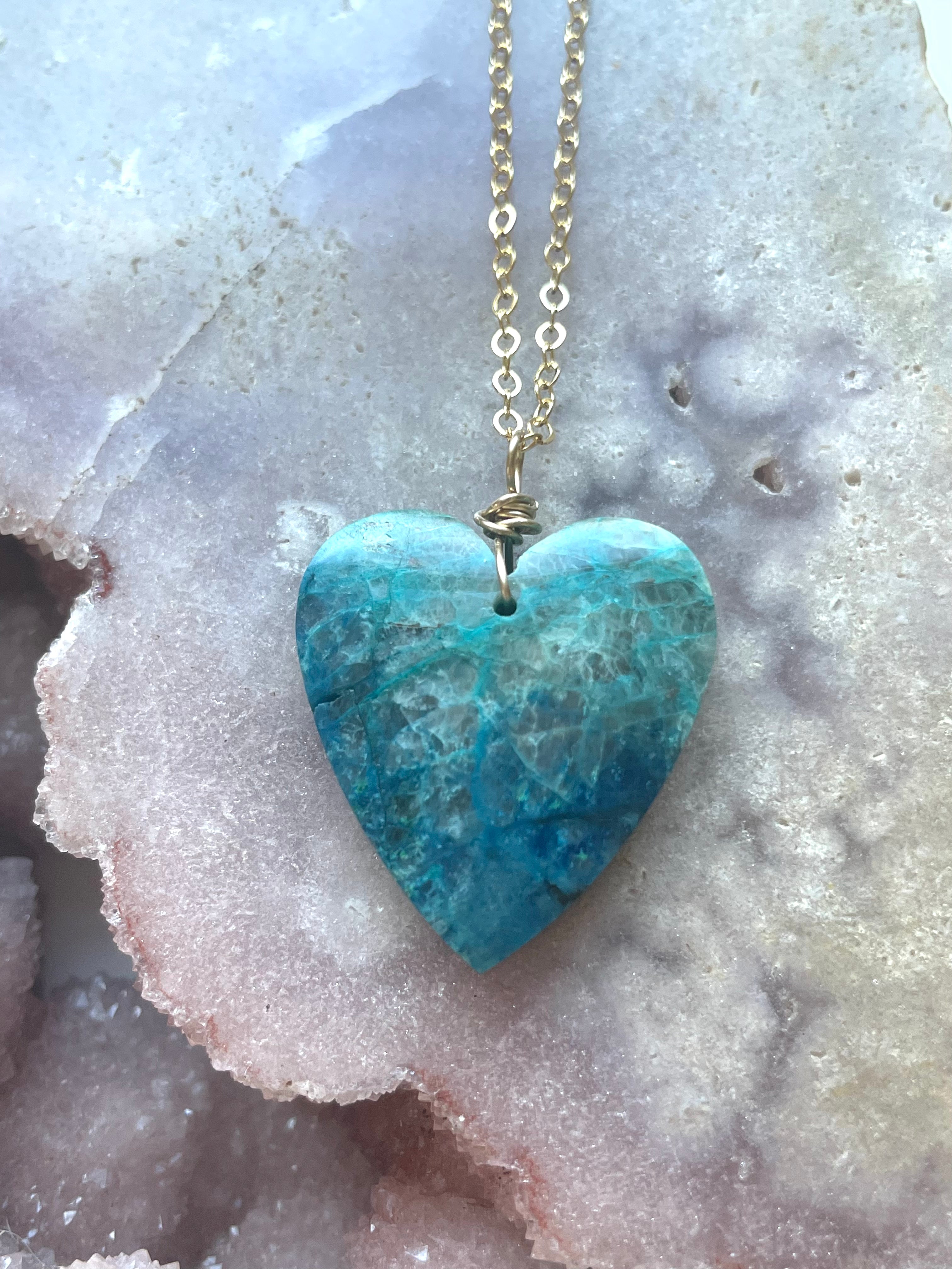 Natural Chrysocolla Heart Pendant Necklace - Healing Stone Jewelry for Women - Perfect for Meditation, Energy Balancing & Spiritual Gifts