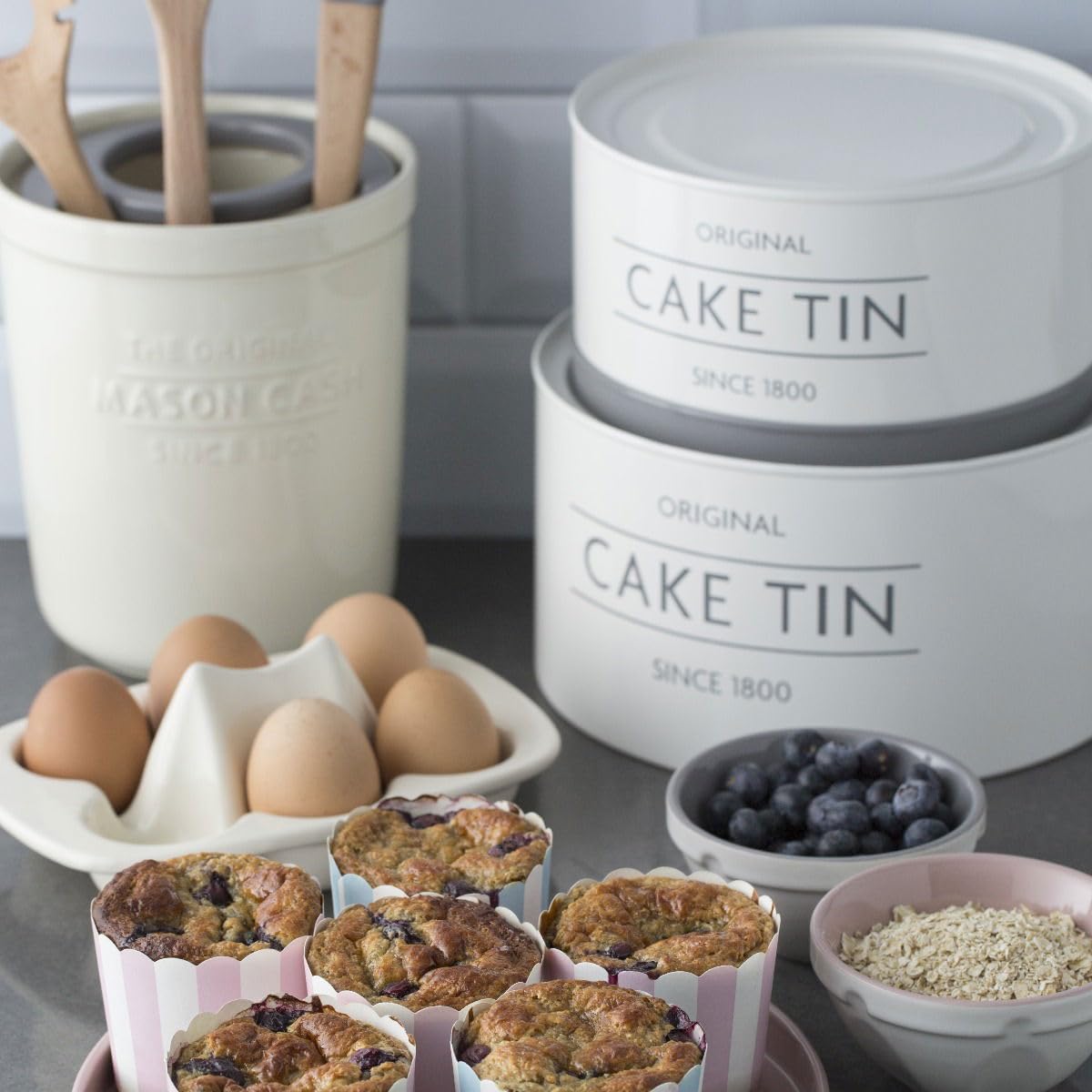 Mason Cash 3-Piece Nesting Cake Tins Set - Innovative Baking Pans for Cakes, Pies & Desserts - Perfect for Home Bakers & Professional Chefs