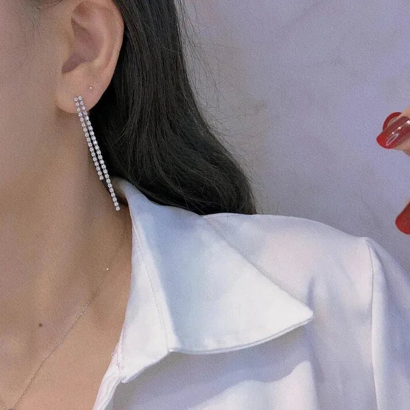 18K White Gold Diamond Drop Earrings for Women - 1.06 Carat Natural Diamond Luxury Tassel Earrings - Perfect for Weddings, Parties & Special Occasions