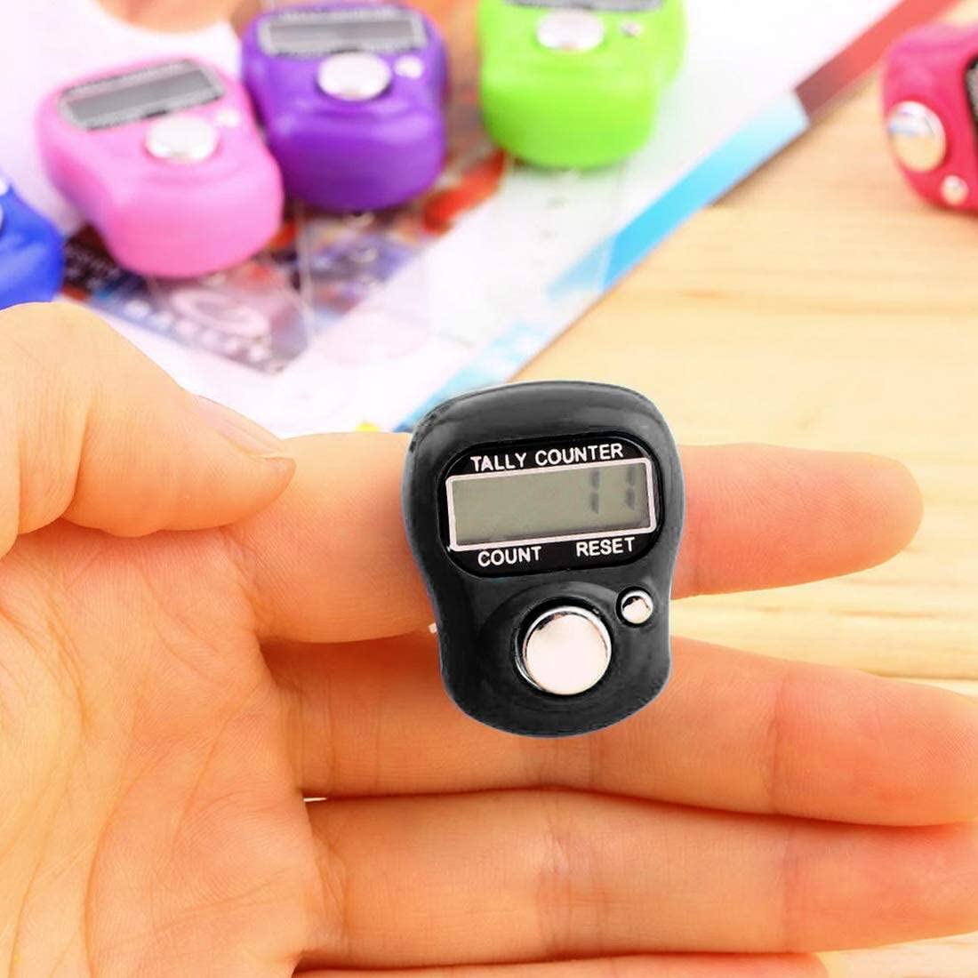 Digital Finger Counter Stitch Marker & Row Counter - LCD Electronic Digit Ring Clicker Timer for Knitting & Crocheting | Perfect for Crafters, Fashion Professionals & DIY Enthusiasts