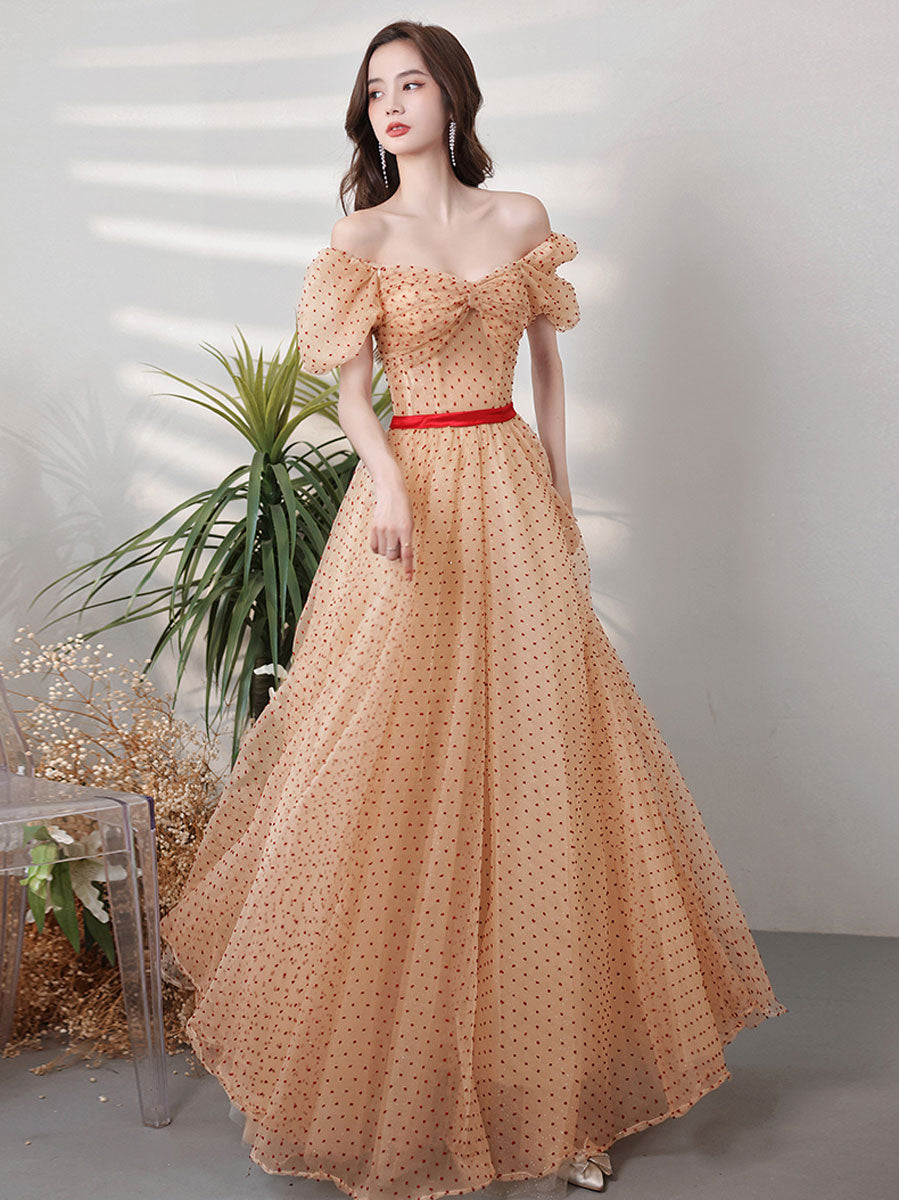 Elegant Sweetheart Neckline Champagne Tulle Prom Dress for Women | Formal Evening Gown for Homecoming, Wedding, and Special Occasions