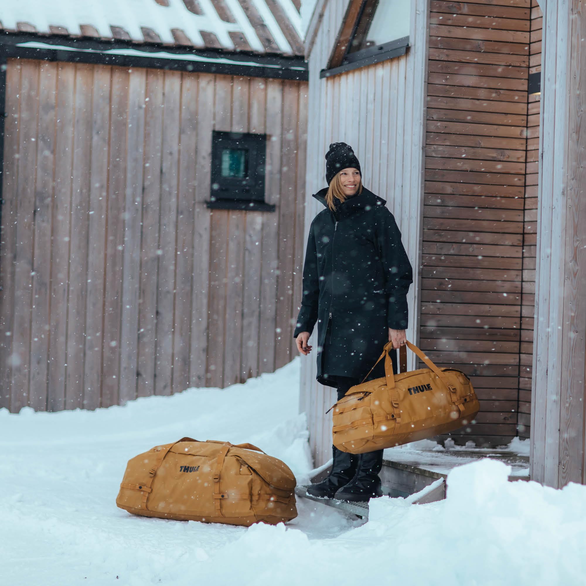 Thule Chasm Duffel Bag - Waterproof Travel Duffel Bag for Outdoor Adventures, Camping & Gym - Durable Carry-On Luggage with Shoulder Strap (Perfect for Hiking, Beach Trips & Sports Gear)