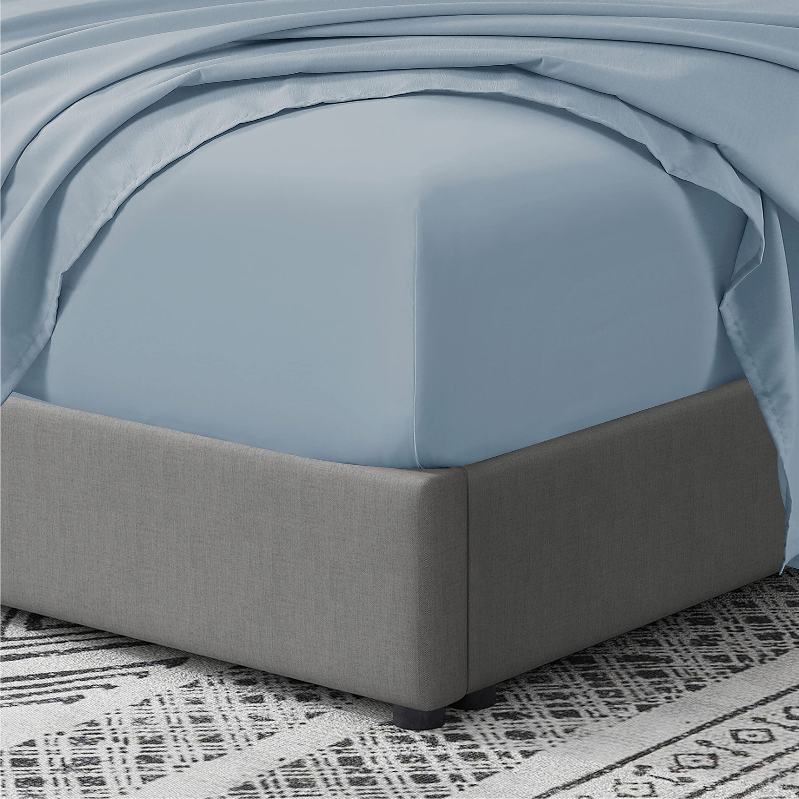 Cathay Home Queen Fitted Sheet - Ultra Soft Double Brushed Microfiber - Wrinkle & Fade Resistant Deep Pocket Sheet - Fits 19