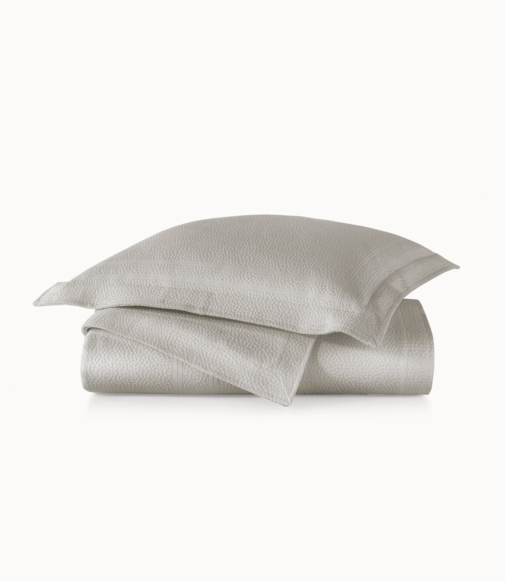 Luxury Montauk Matelassé Coverlet - Queen Size Quilted Bedspread for All Seasons | Soft & Breathable Cotton Blend | Perfect for Master Bedroom, Guest Room & Hotel Decor
