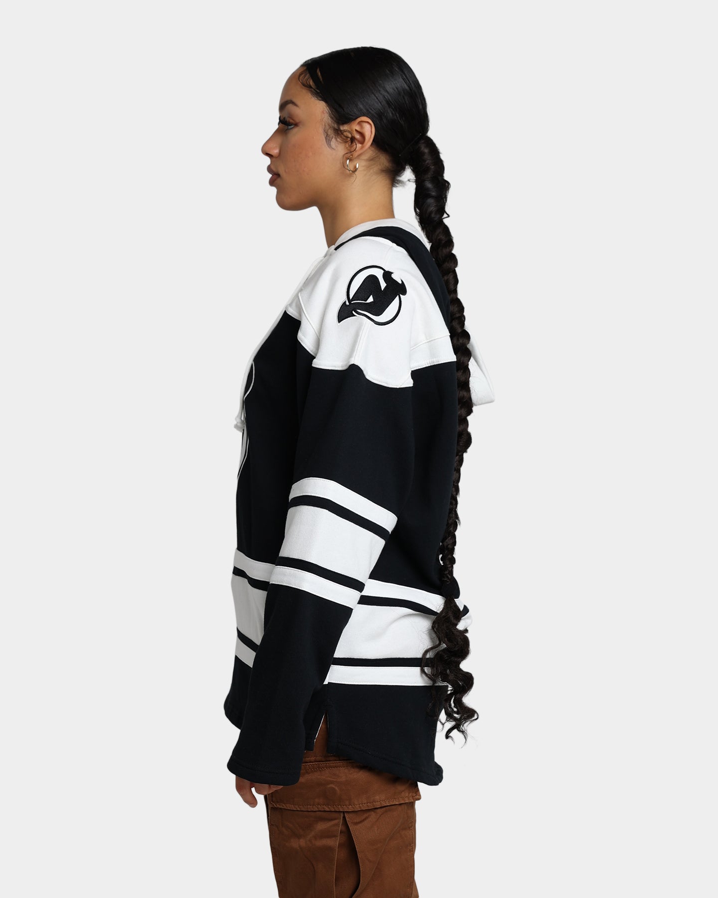 47 Brand New Jersey Devils Superior Lacer Hoodie - Jet Black NHL Fan Apparel for Men & Women - Perfect for Game Day, Tailgating, and Cold Weather Fashion