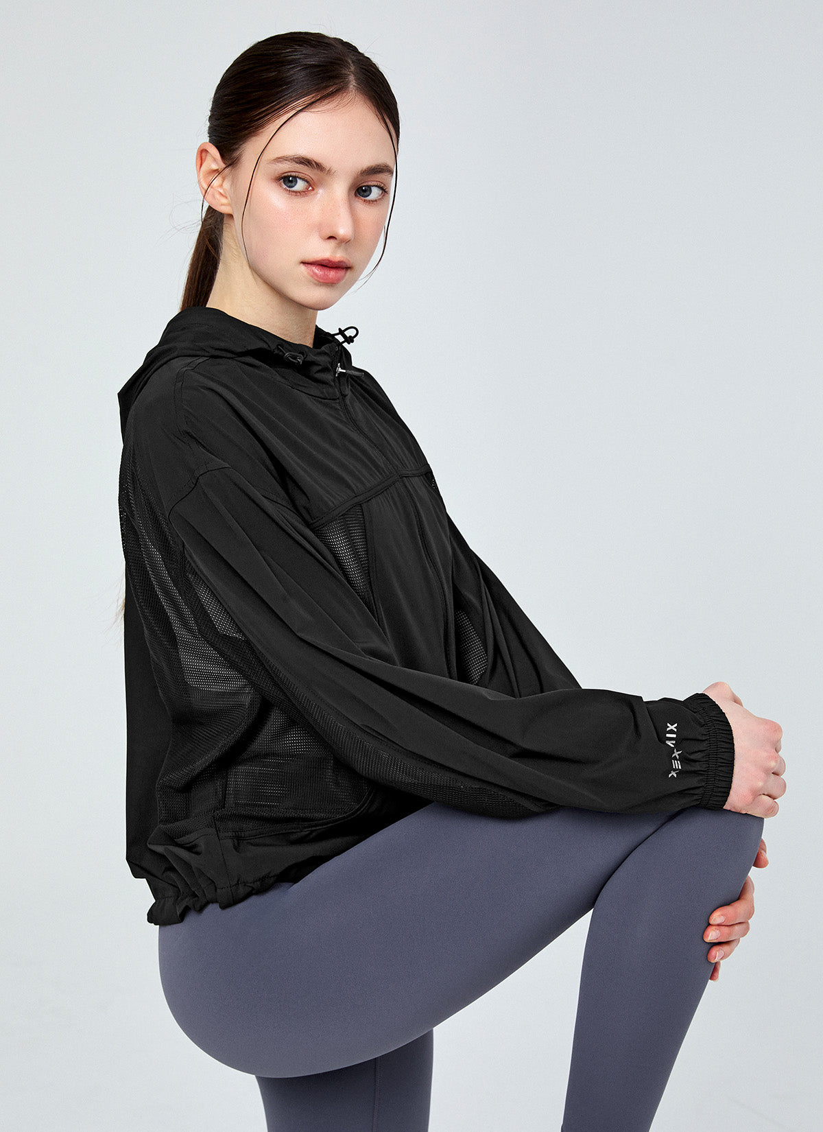 Breathable Mesh Hooded Crop Windbreaker Jacket - Lightweight & Stylish for Running, Hiking & Outdoor Activities