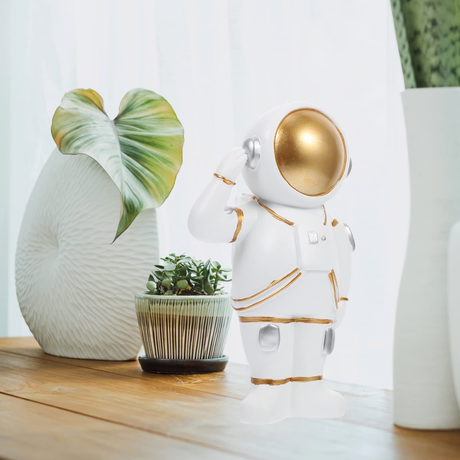 1pc Adorable Astronaut Ornament - Desktop Astronaut Model for Bedroom, Party & Office Decor - Perfect for Space Themed Parties, Kids' Rooms & Sci-Fi Lovers