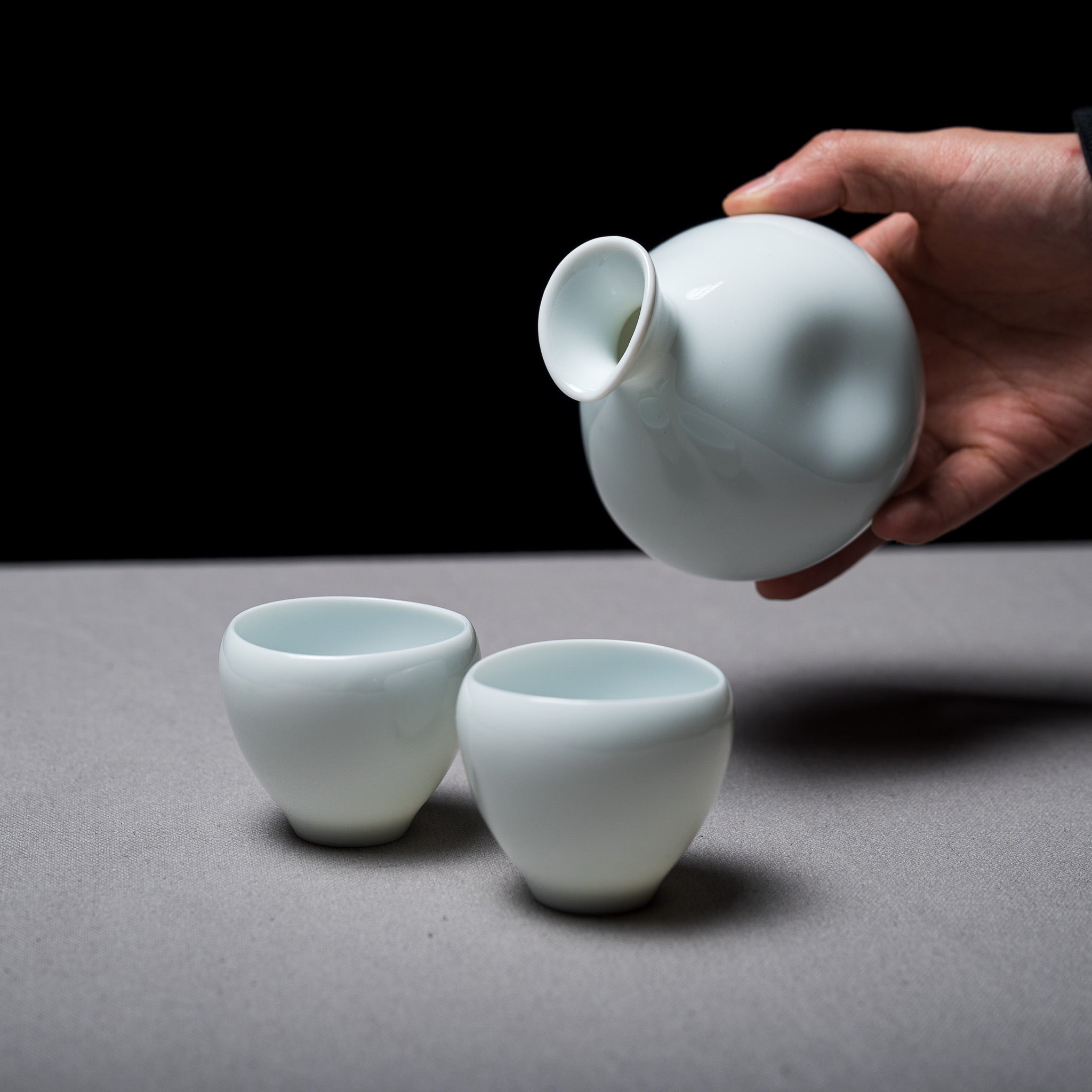 Premium Japanese Sake Set - Pale Blue Ceramic Sake Bottle & Cups, Traditional Sou Sou Sake Ware for Authentic Japanese Dining Experience | Perfect for Sushi Nights, Asian Cuisine & Gift Giving