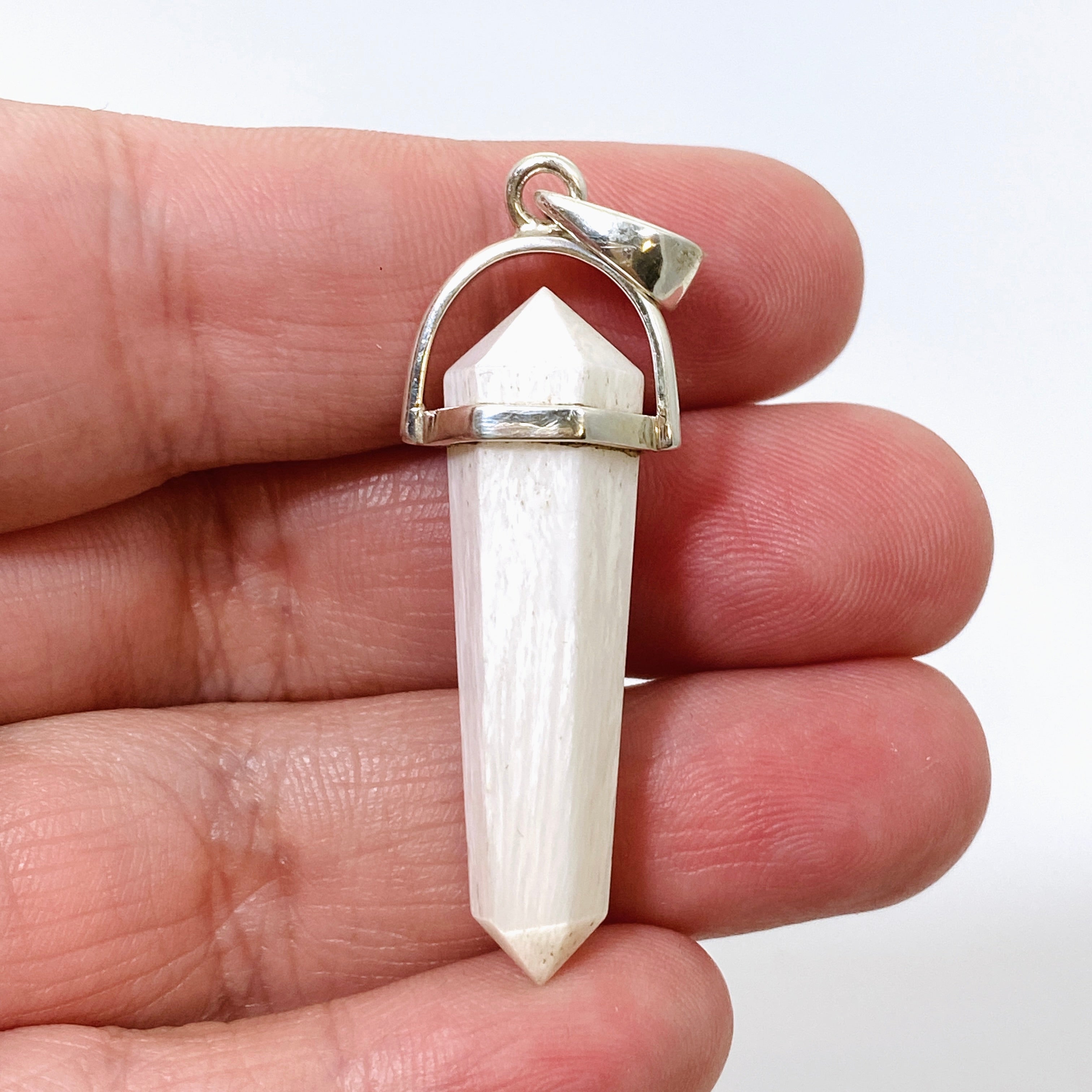 Natural Scolecite Point Pendant with Kyanite Accent Stone - PPGJ1013 | Healing Crystal Jewelry for Meditation, Energy Balancing & Spiritual Growth