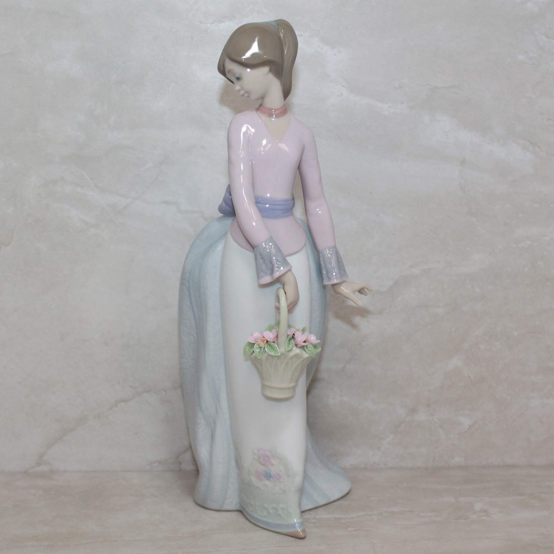 Lladro Basket of Love Porcelain Figurine - Handcrafted Glazed Collectible Home Decor for Valentine's Day Gift & Romantic Anniversary Present
