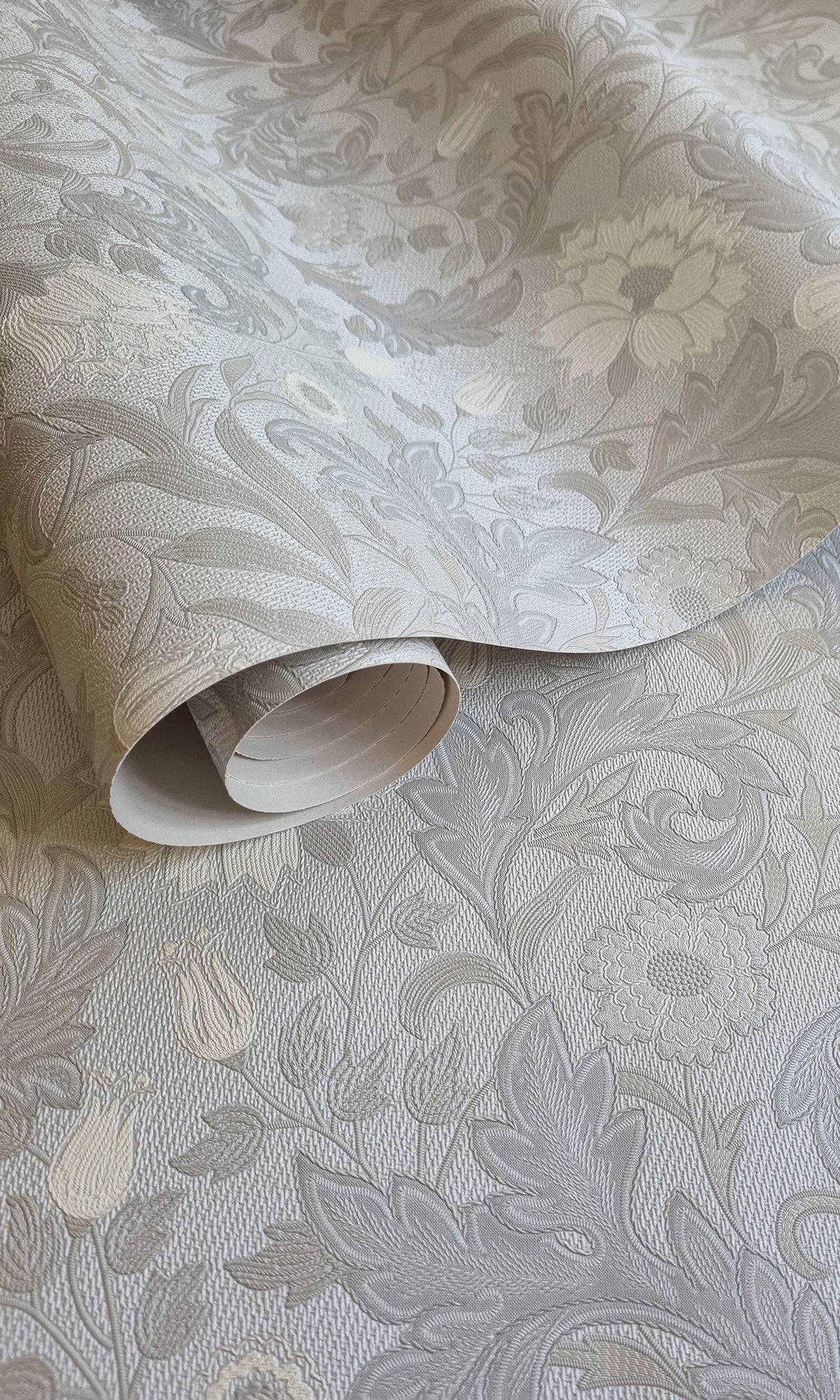 Blue Elegant Floral Trail Print Wallpaper R9525 - Peel and Stick Removable Wallpaper for Bedroom, Living Room, Nursery Decor