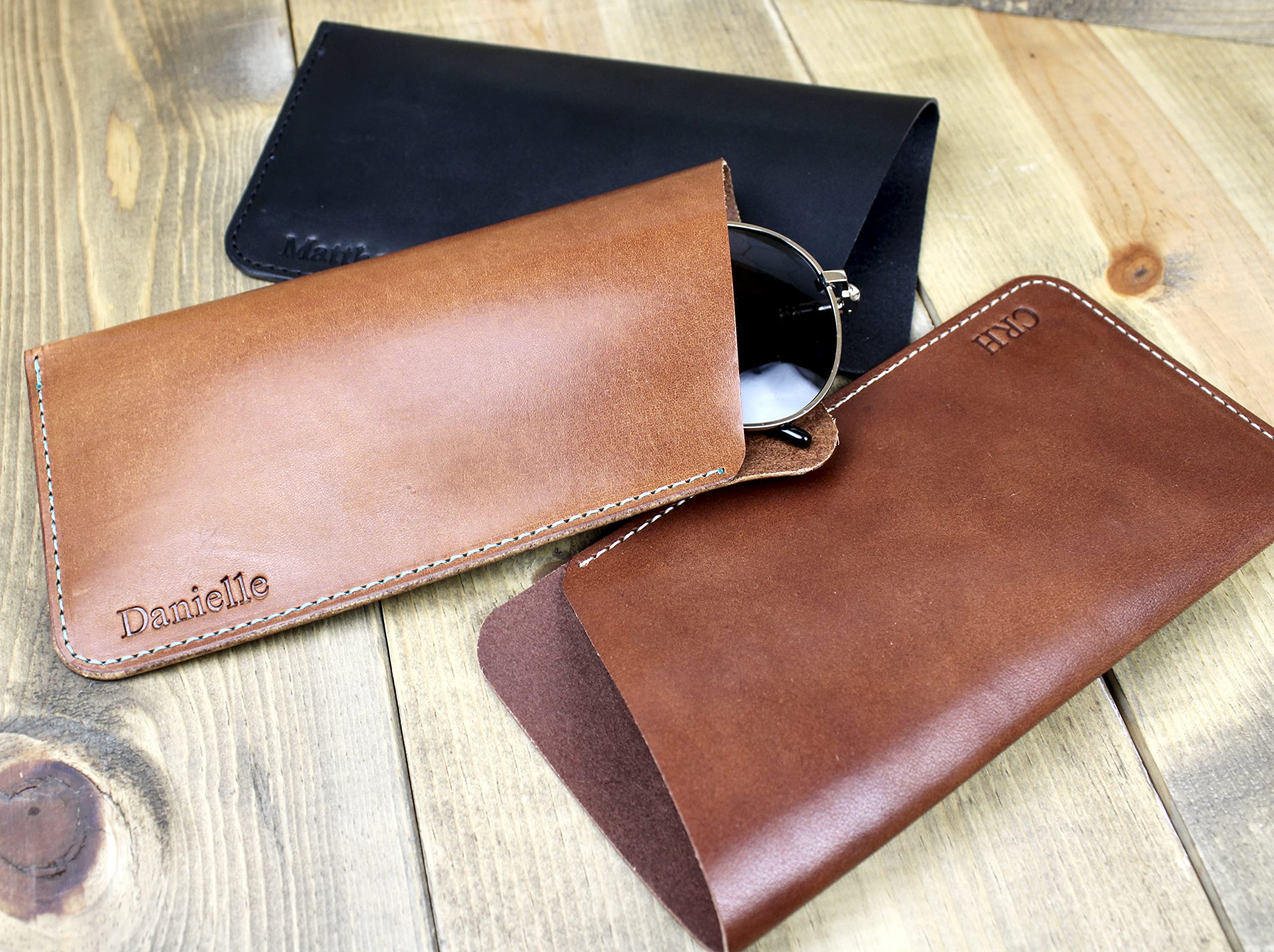 Personalized Leather Glasses Case for Eyeglasses & Sunglasses | Soft Protective Sleeve | Custom Engraved Leather Accessory | Perfect Gift for Travel, Office & Daily Use