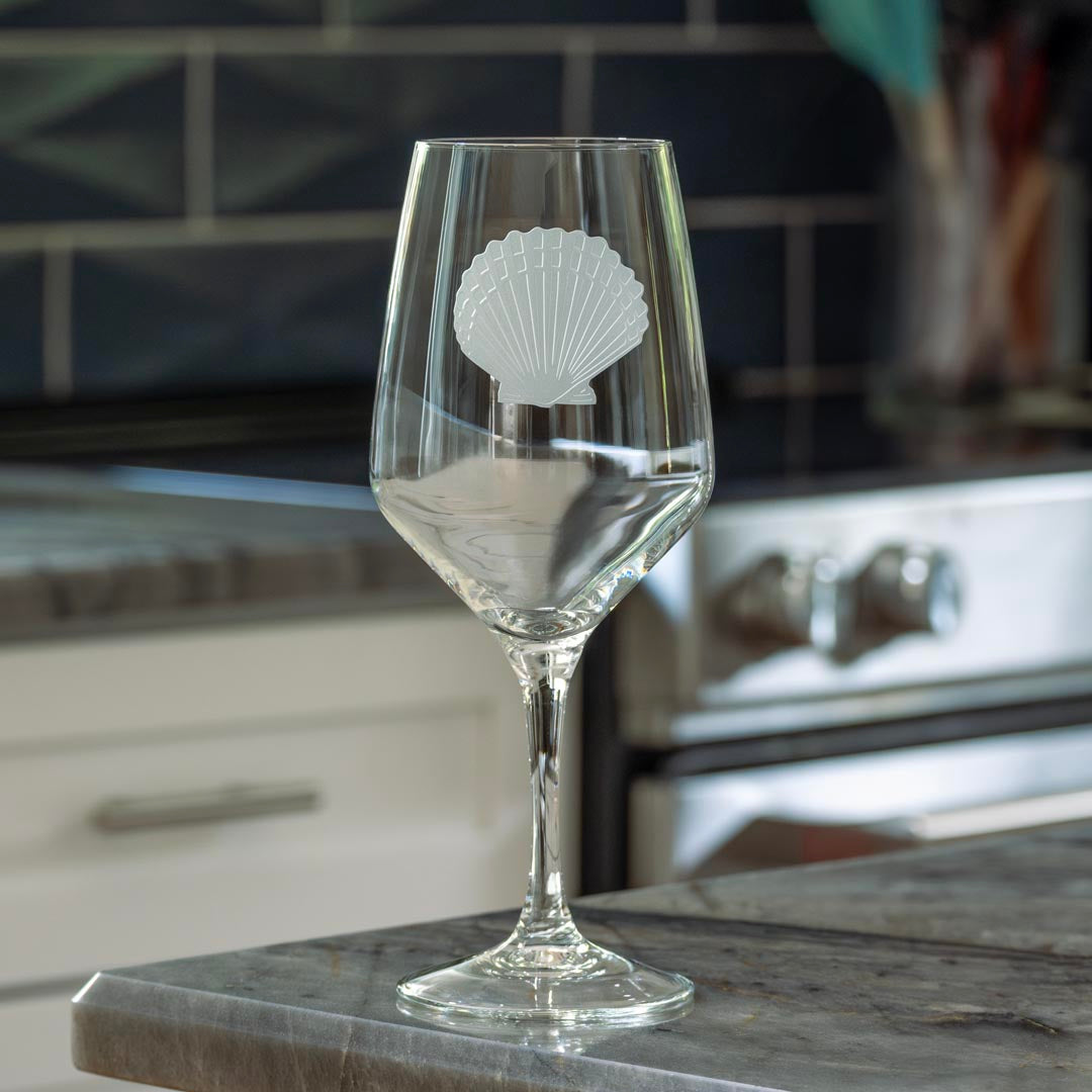 Premium Scallop Shell Design 19.75oz Wine Glasses Set of 2 - Elegant Stemware for White Wine, Cocktails & Home Bar Entertaining