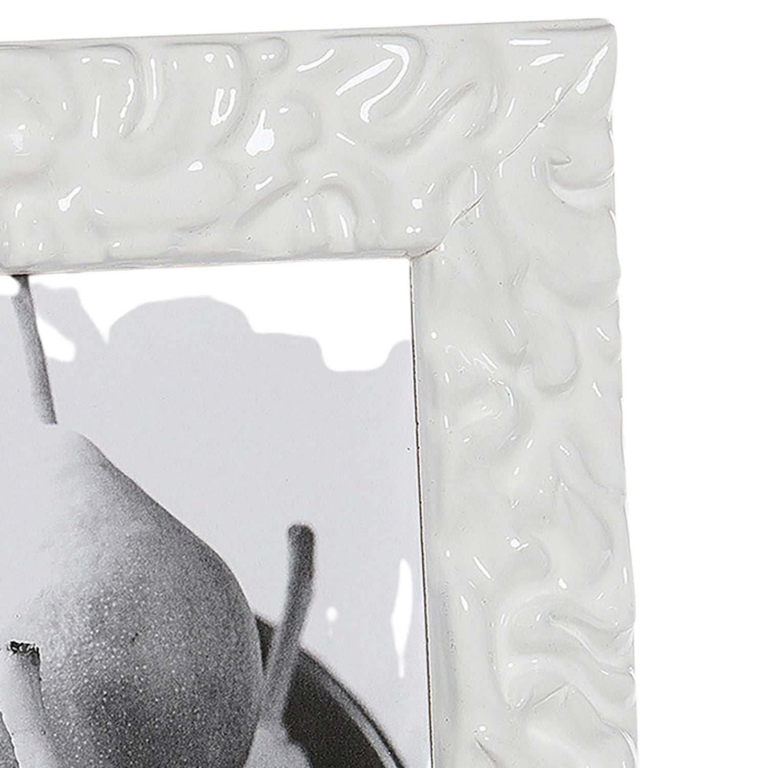 Electric White Bold Medium Width Table Top Frame - Stylish and Durable Display Stand for Home, Office, or Retail Use