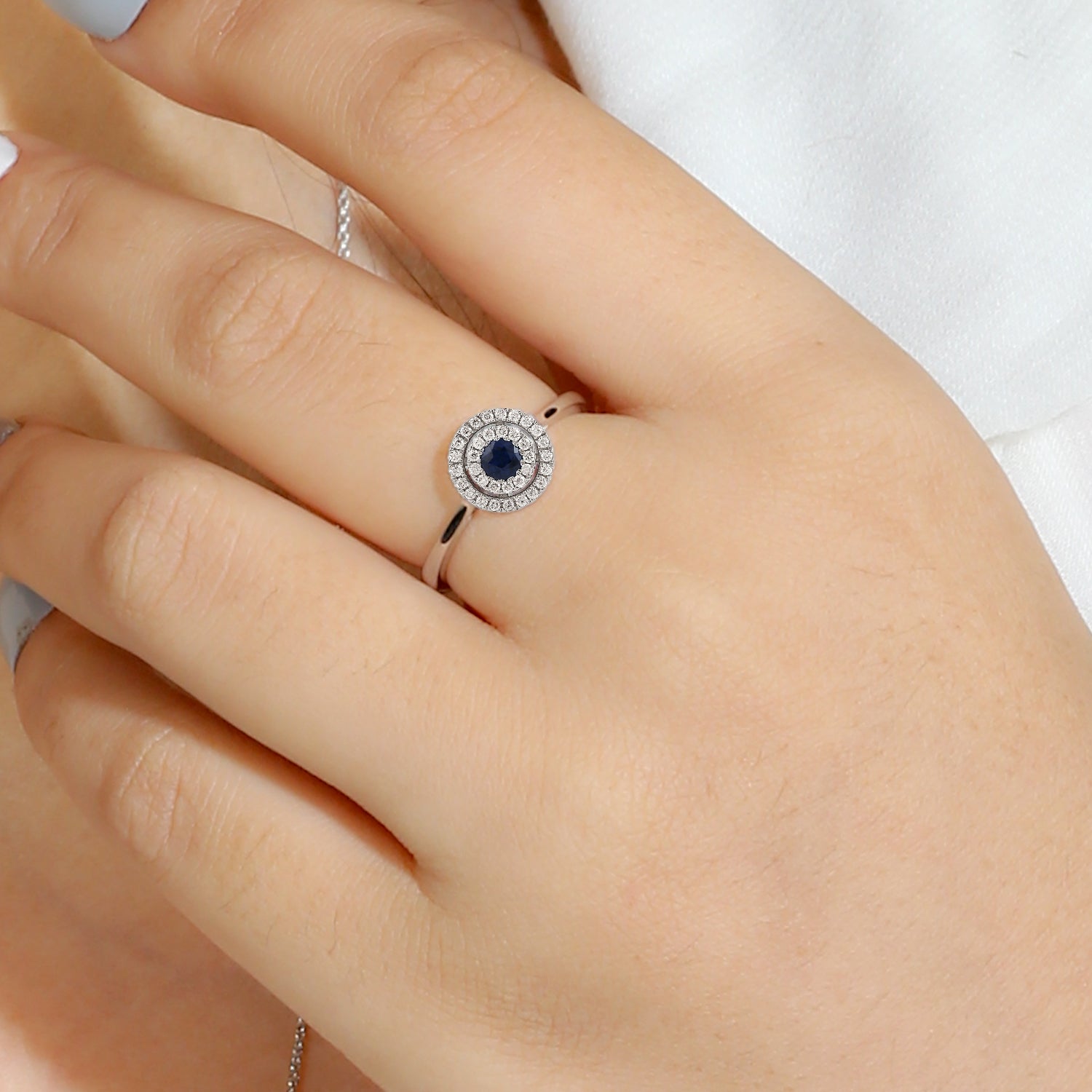 14K White Gold Round Blue Sapphire and Pave Diamond Wedding Band Ring for Women - Elegant Bridal Jewelry, Engagement Ring, Anniversary Gift