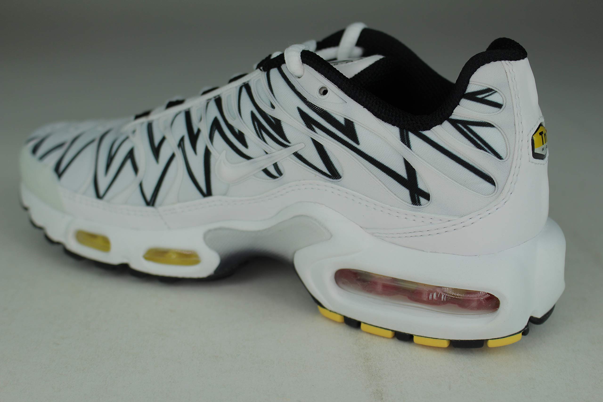 Nike Air Max Plus Men's Running Shoes - White/Black, Size 4.0 | Comfortable Cushioned Sneakers for Jogging, Gym Workouts & Casual Wear