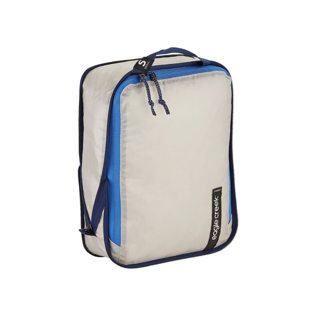 Eagle Creek PACK IT ISOLATE Small Compression Packing Cubes - Lightweight Travel Organizer for Luggage & Suitcases (AZ Blue/Grey) - Perfect for Backpacking, Business Trips & Vacation Packing