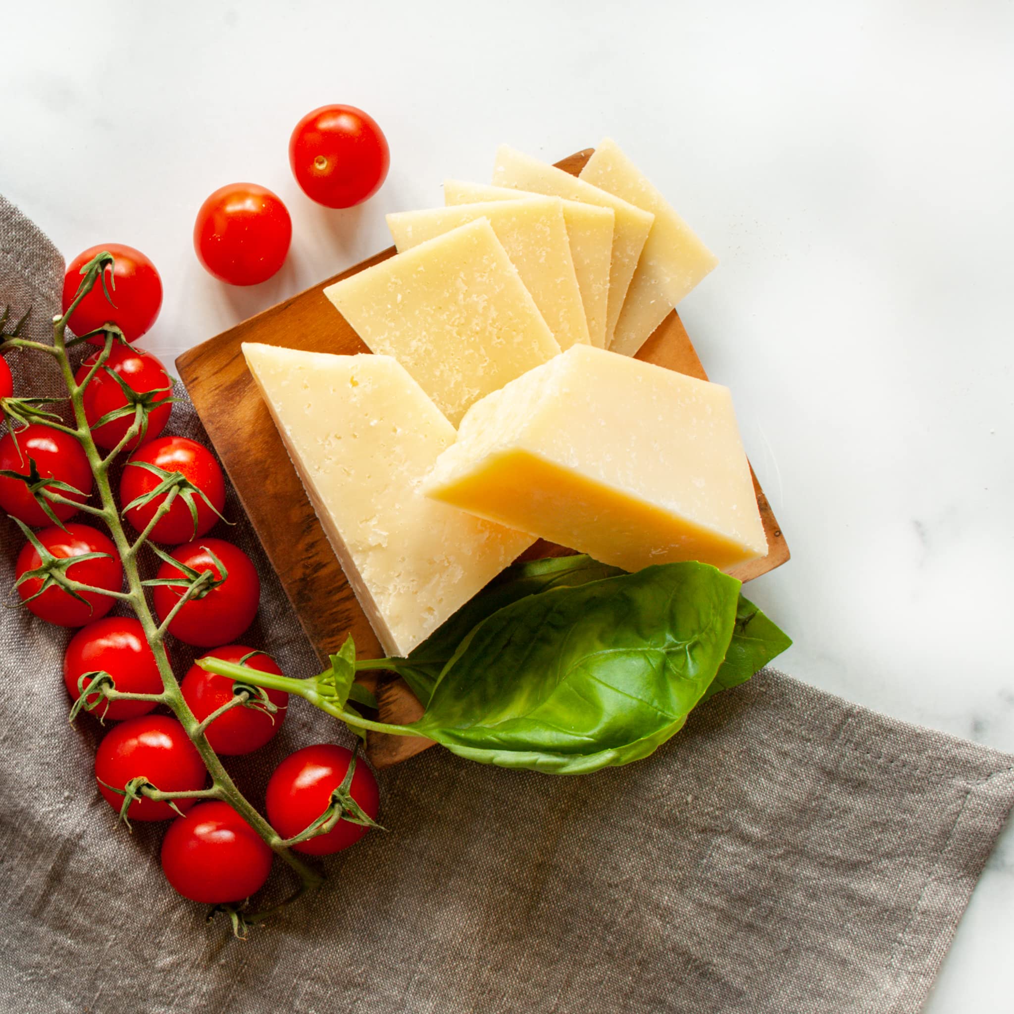 Premium Italian Gourmet Gift Basket - Authentic Italian Food & Wine Collection - Perfect for Holidays, Corporate Gifts & Special Occasions