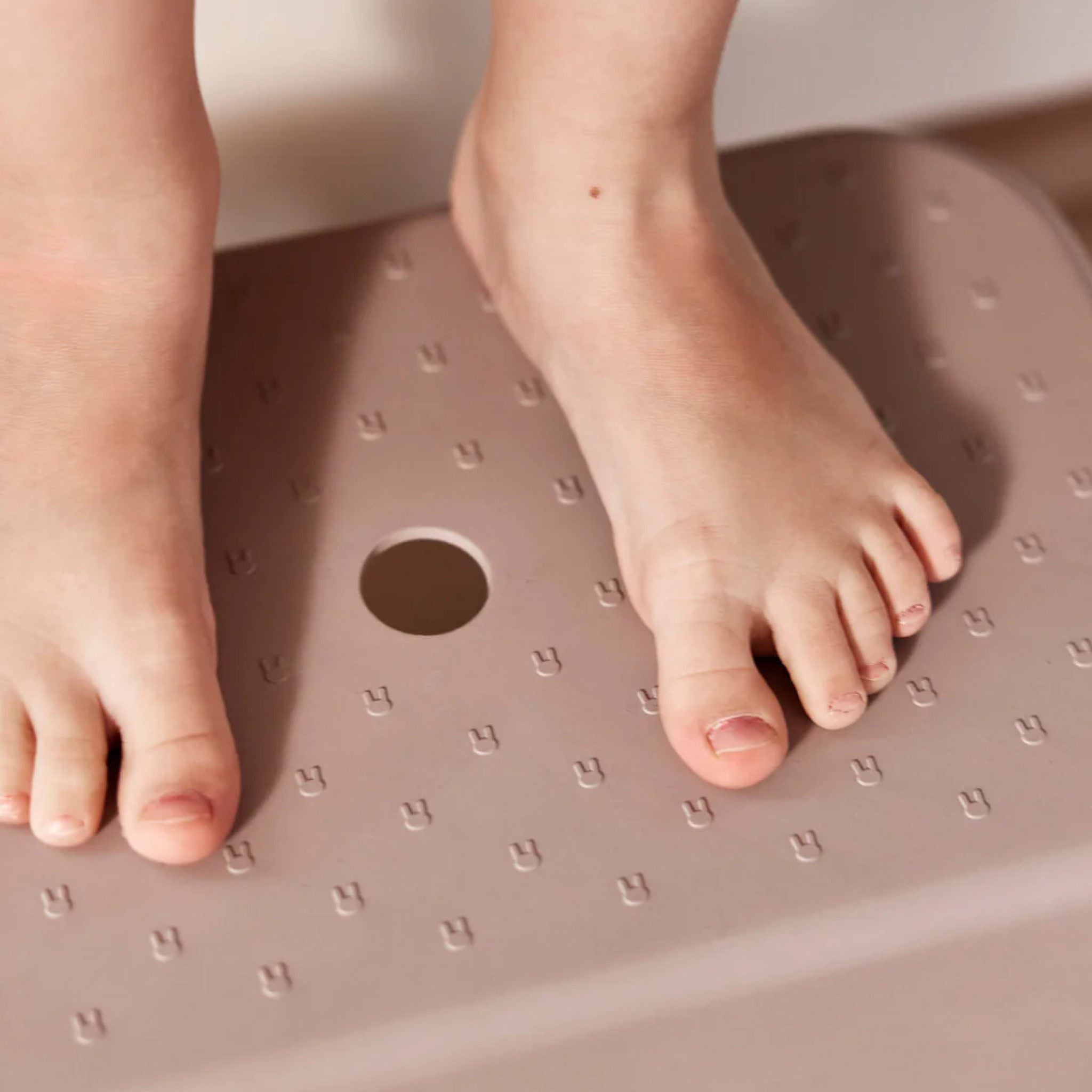 OYOY Rabbit Step Stool for Kids - Natural Clay Color Non-Slip Toddler Stool | Perfect for Bathroom, Kitchen, and Bedroom Use
