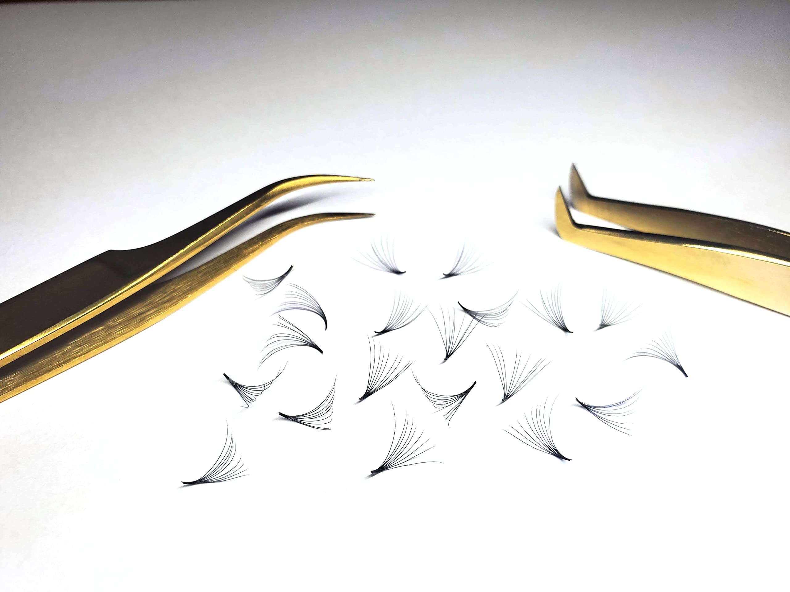 9D 0.07 C & D Curl 1000 Premade Volume Eyelash Fans - Handmade Russian Volume Lash Extensions Supplies (9mm, C Curl) for Professional Salon & Bridal Makeup