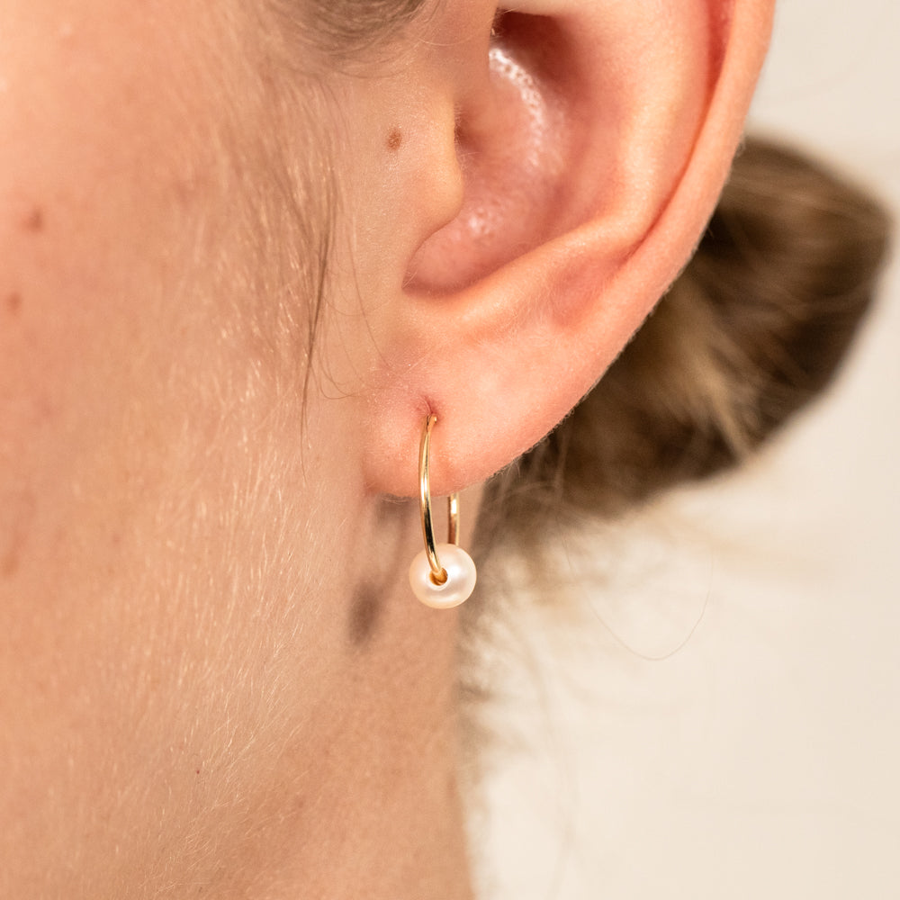 9ct Yellow Gold 5mm Freshwater Pearl 13mm Sleeper Earrings for Women - Hypoallergenic Stud Earrings for Sensitive Ears - Perfect for Everyday Wear, Work & Special Occasions