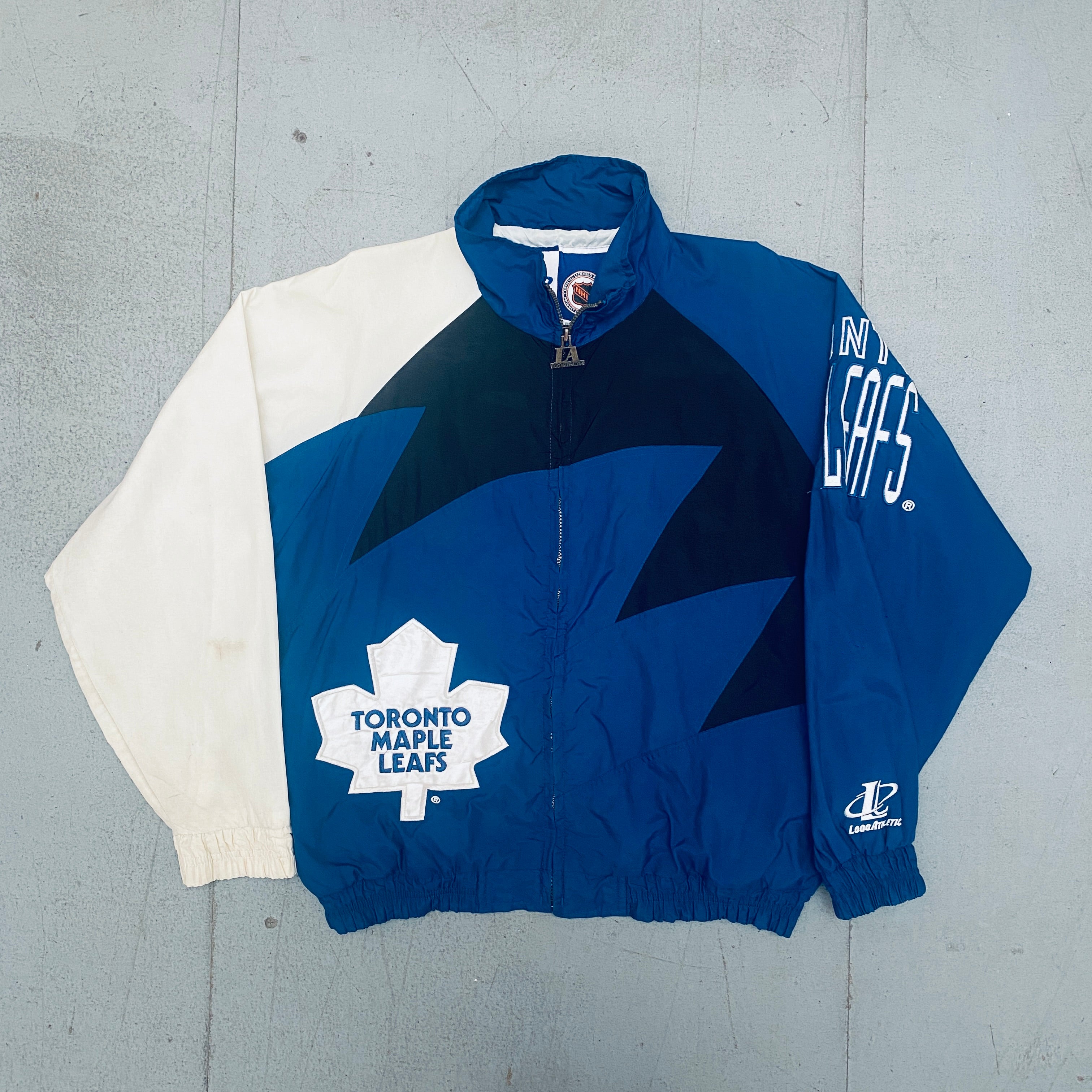 Toronto Maple Leafs 1990s Vintage Logo Athletic Sharktooth Full Zip Windbreaker Jacket for Men - Retro Hockey Fan Gear for Game Day & Streetwear Fashion